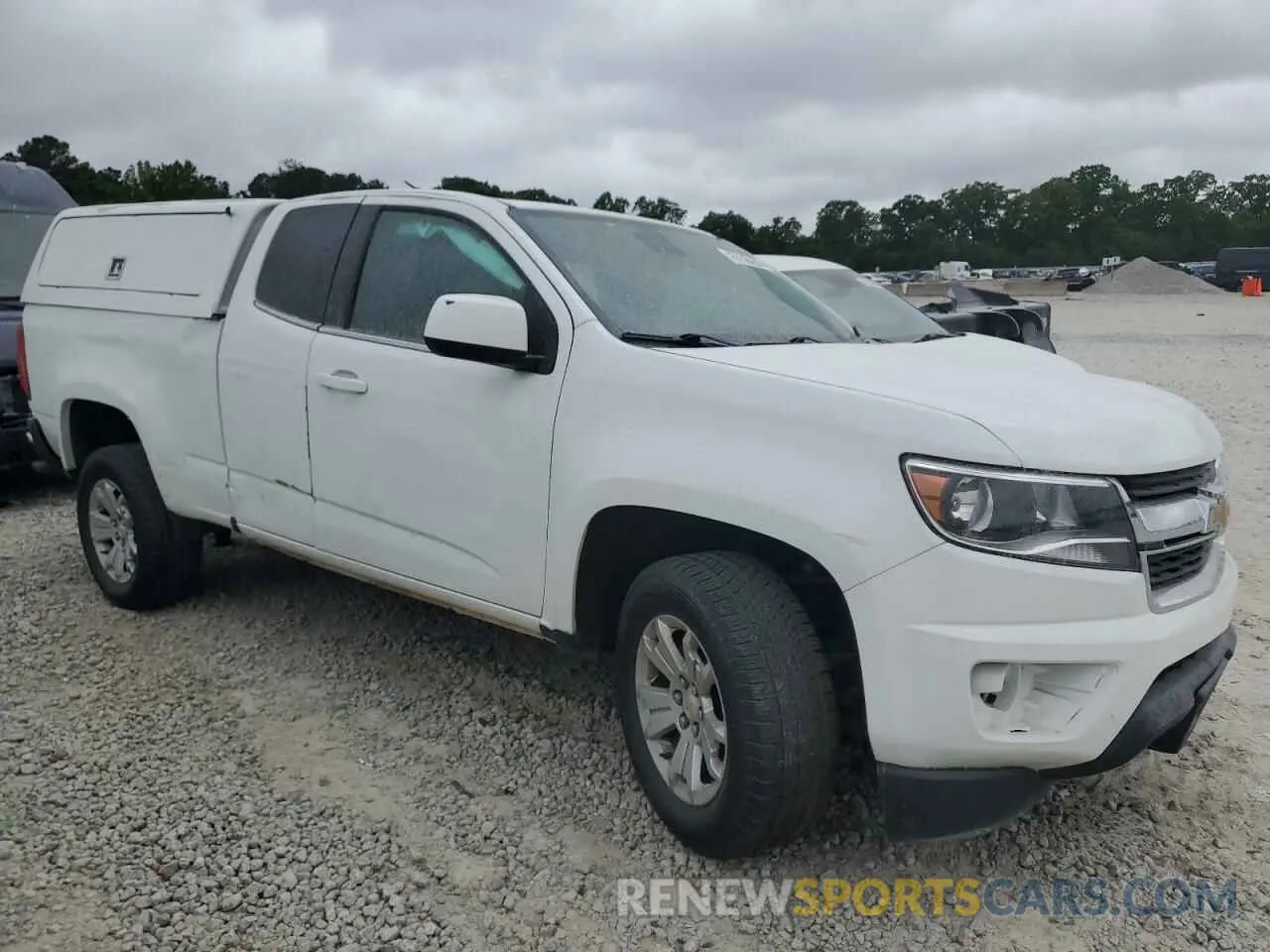 4 Photograph of a damaged car 1GCHSCEA4L1229974 CHEVROLET COLORADO 2020