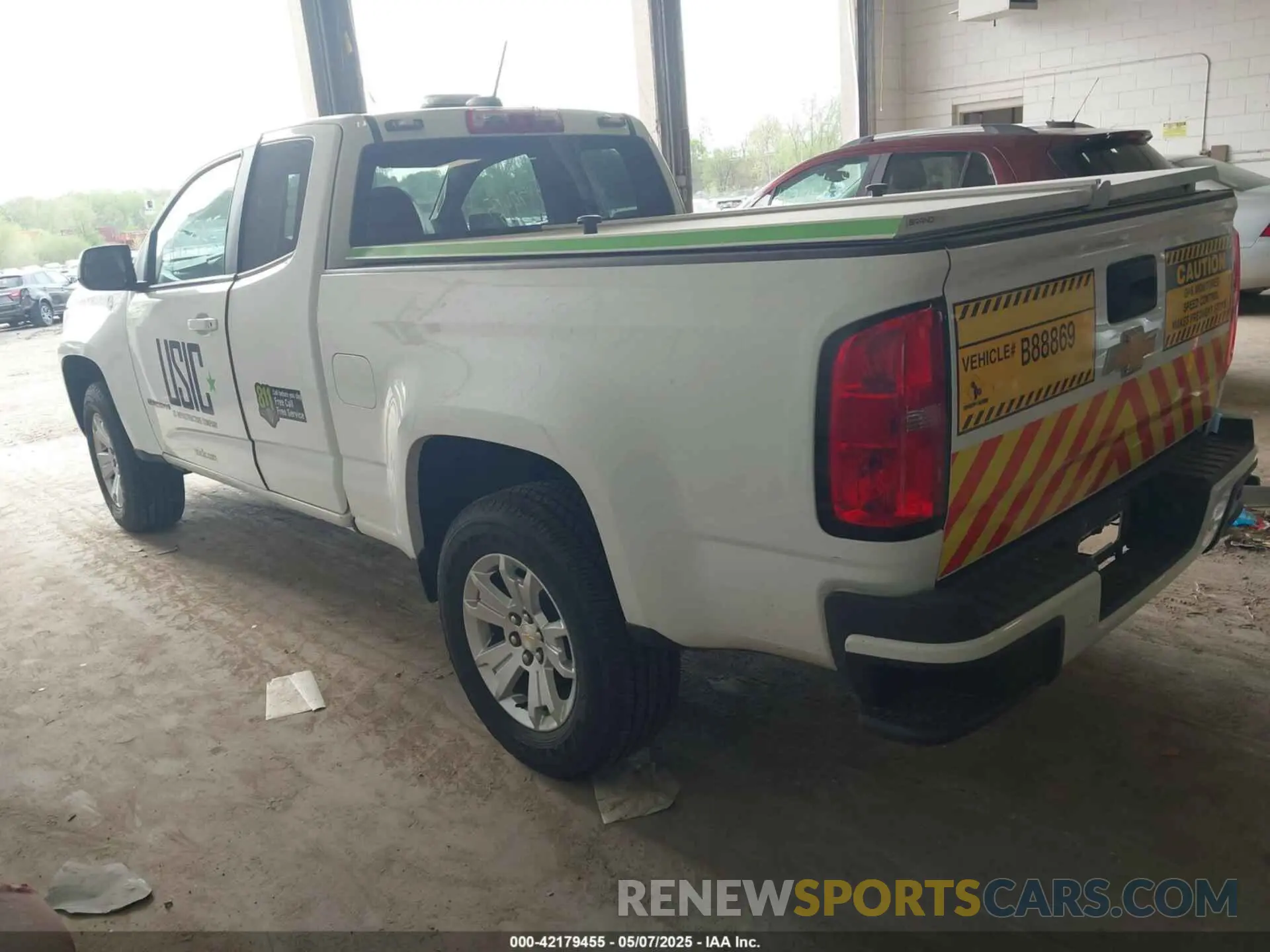 3 Photograph of a damaged car 1GCHSCEA6L1151049 CHEVROLET COLORADO 2020