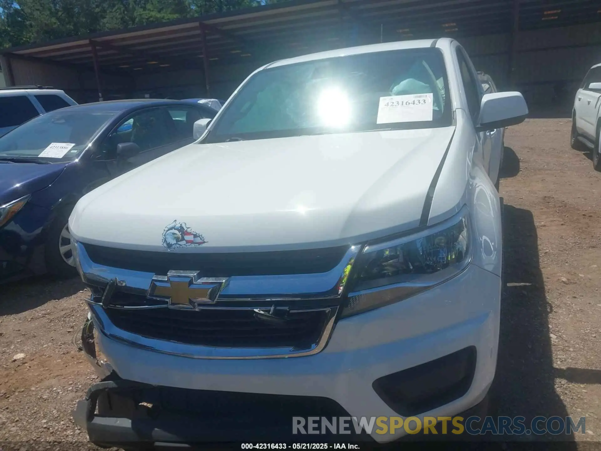 12 Photograph of a damaged car 1GCHSCEA6L1164528 CHEVROLET COLORADO 2020