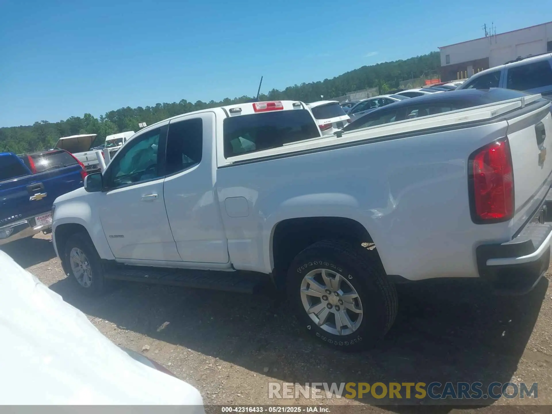 14 Photograph of a damaged car 1GCHSCEA6L1164528 CHEVROLET COLORADO 2020
