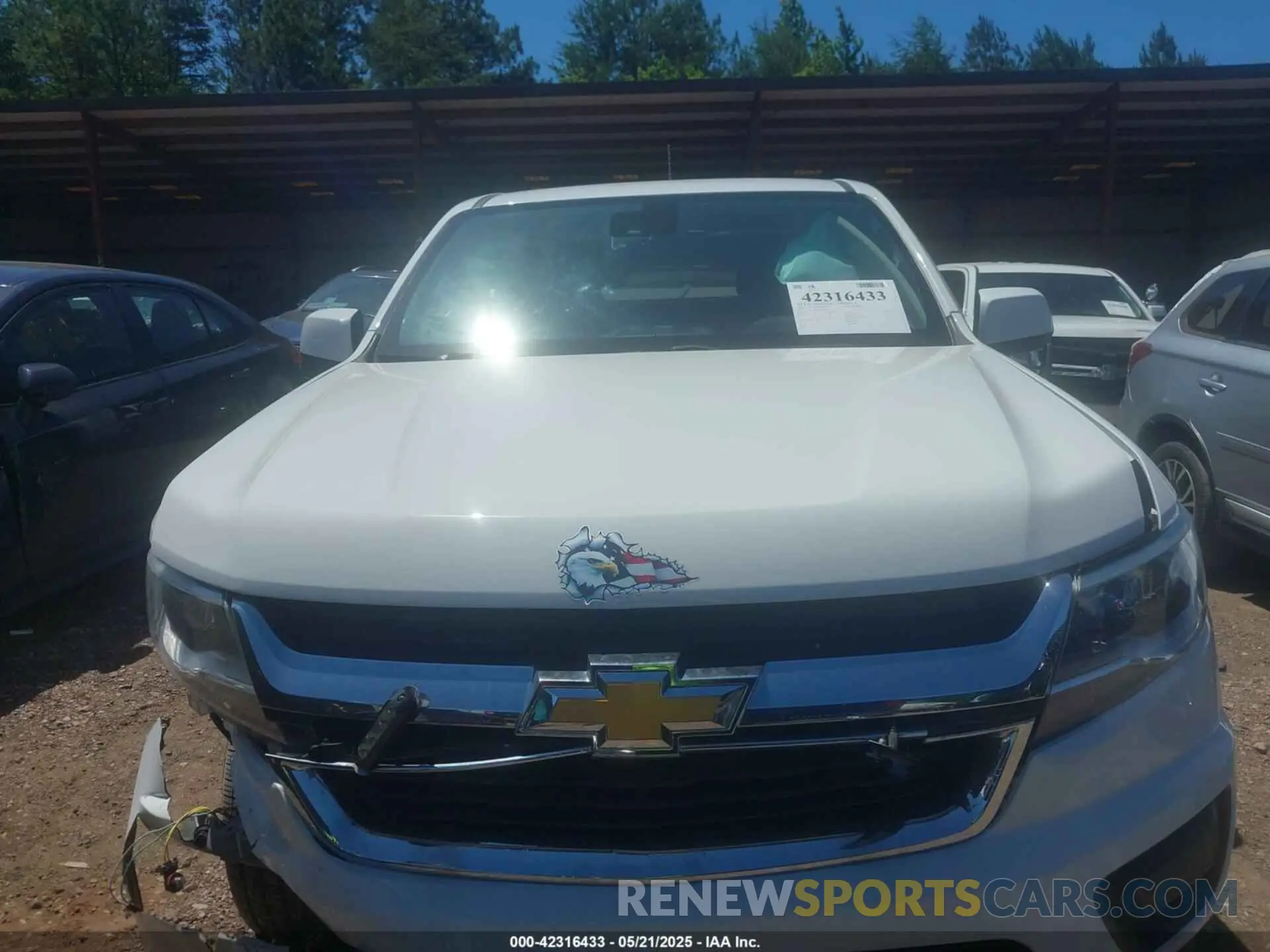 6 Photograph of a damaged car 1GCHSCEA6L1164528 CHEVROLET COLORADO 2020