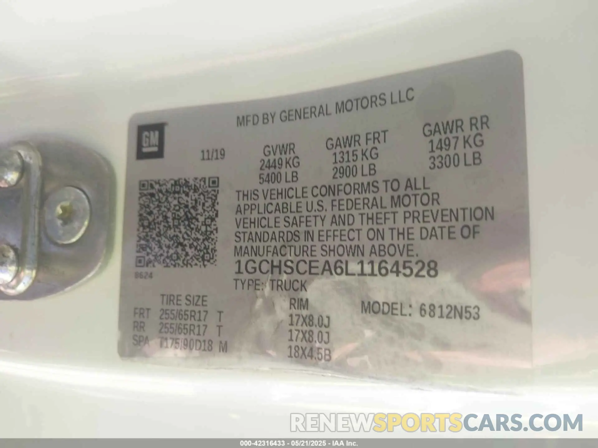9 Photograph of a damaged car 1GCHSCEA6L1164528 CHEVROLET COLORADO 2020