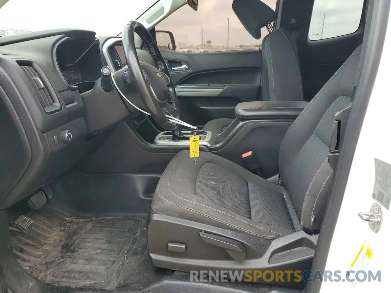 7 Photograph of a damaged car 1GCHSCEA7L1166238 CHEVROLET COLORADO 2020