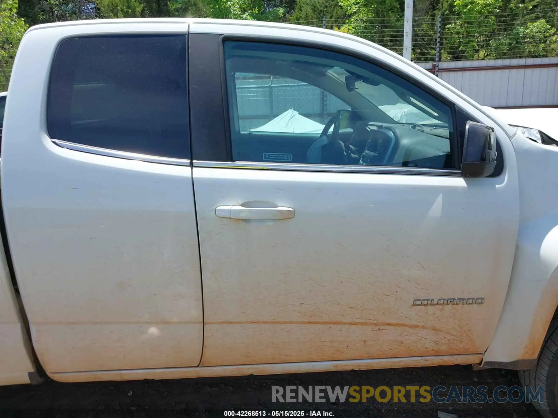 13 Photograph of a damaged car 1GCHSCEA9L1214483 CHEVROLET COLORADO 2020