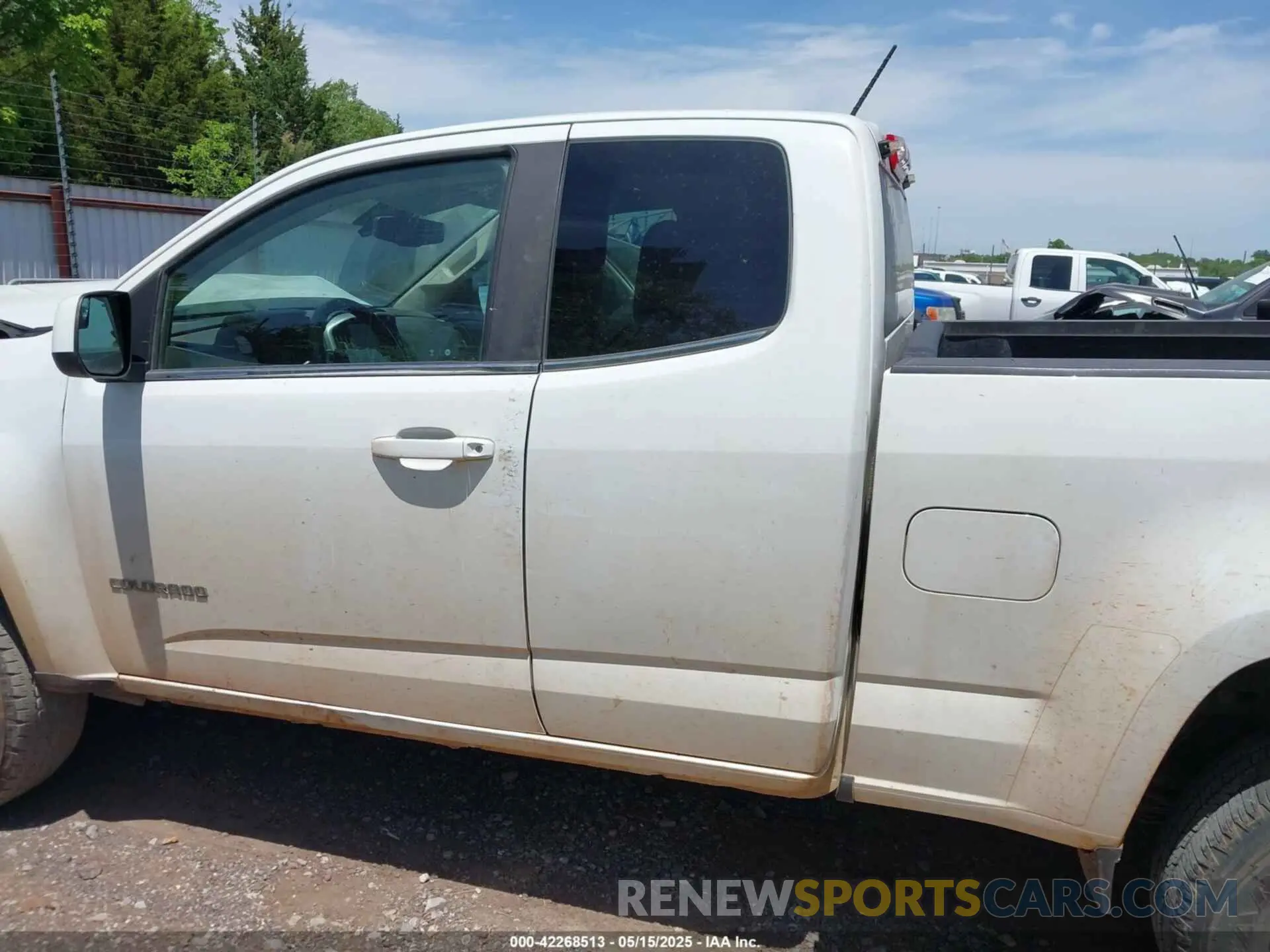 14 Photograph of a damaged car 1GCHSCEA9L1214483 CHEVROLET COLORADO 2020
