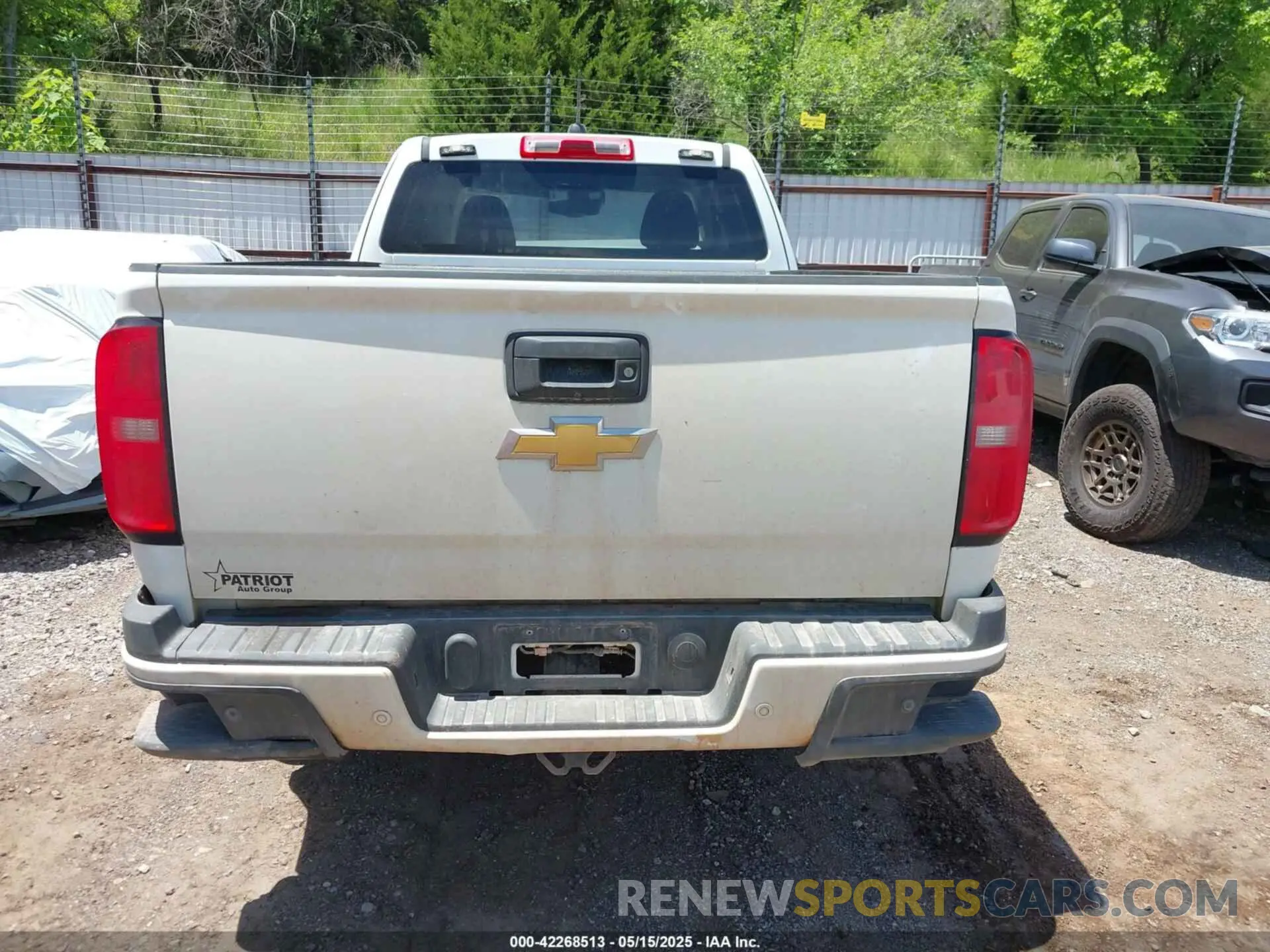 16 Photograph of a damaged car 1GCHSCEA9L1214483 CHEVROLET COLORADO 2020