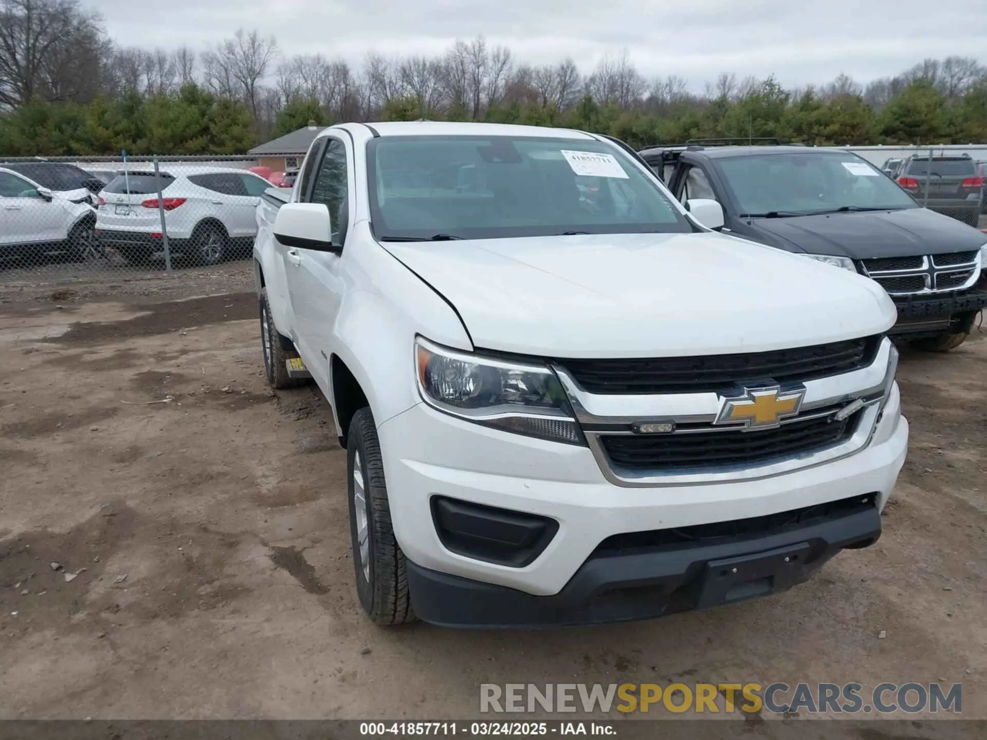1 Photograph of a damaged car 1GCHSCEAXL1160305 CHEVROLET COLORADO 2020