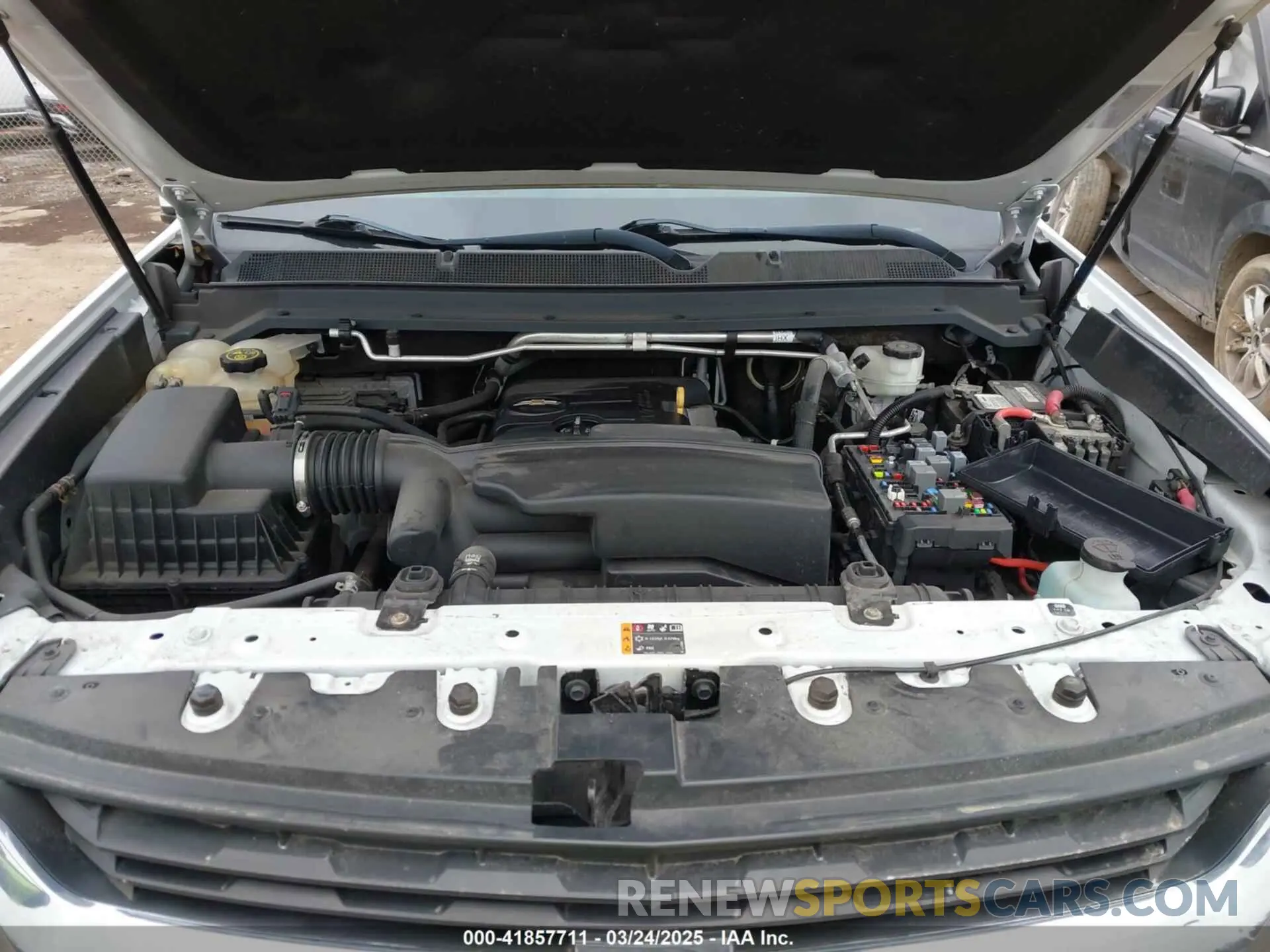 10 Photograph of a damaged car 1GCHSCEAXL1160305 CHEVROLET COLORADO 2020