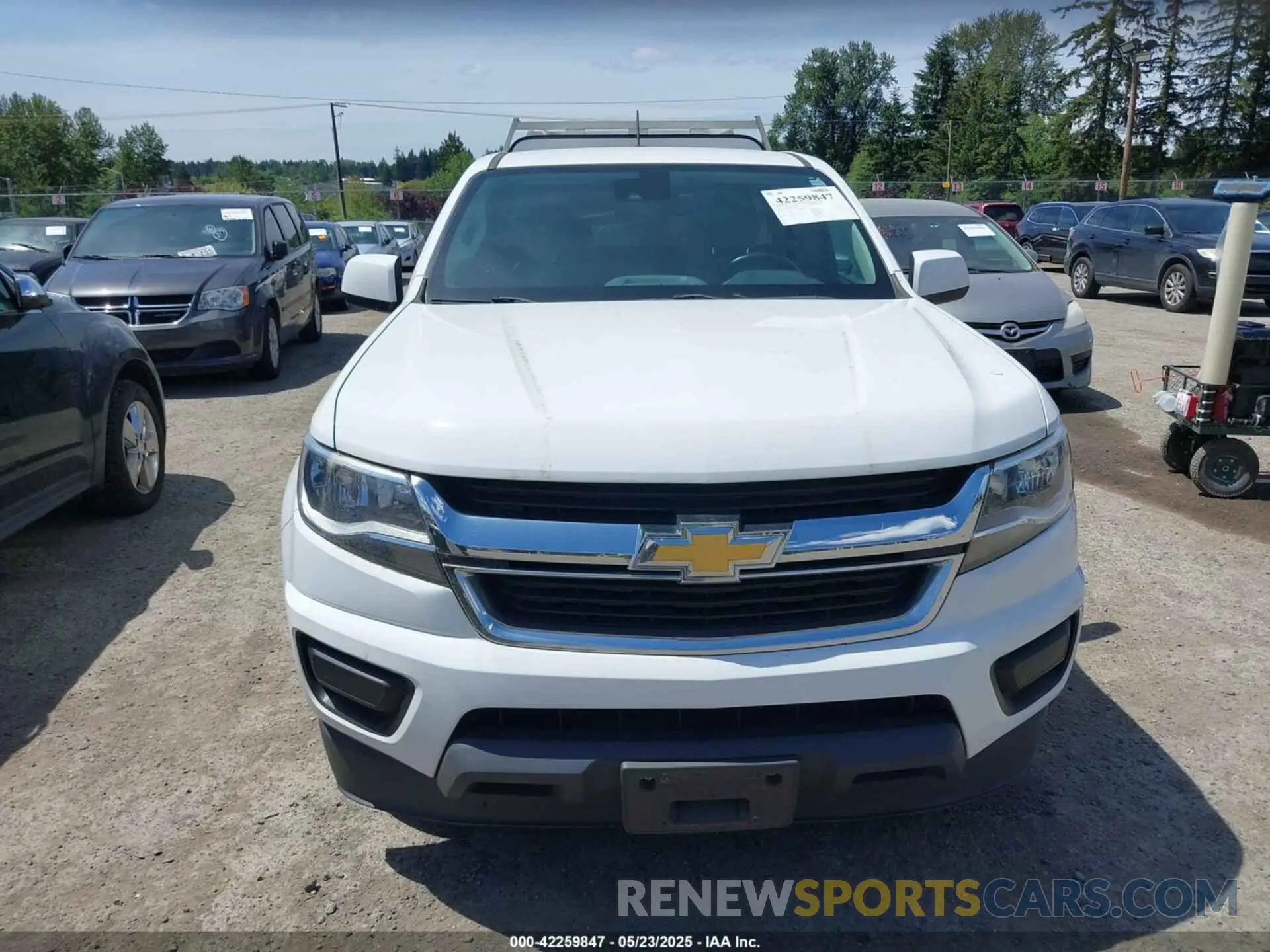 11 Photograph of a damaged car 1GCHSCEN2L1142030 CHEVROLET COLORADO 2020