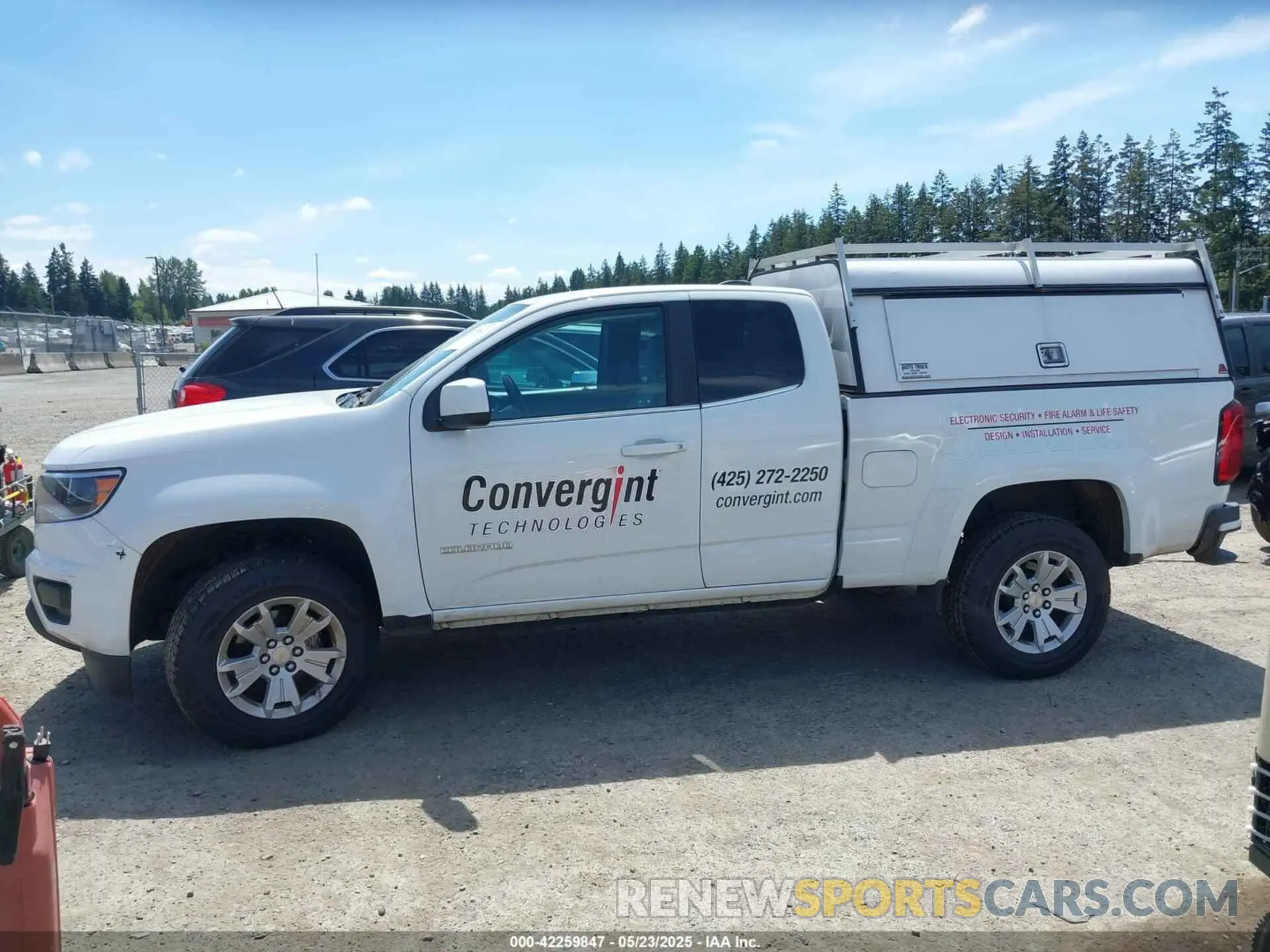 13 Photograph of a damaged car 1GCHSCEN2L1142030 CHEVROLET COLORADO 2020