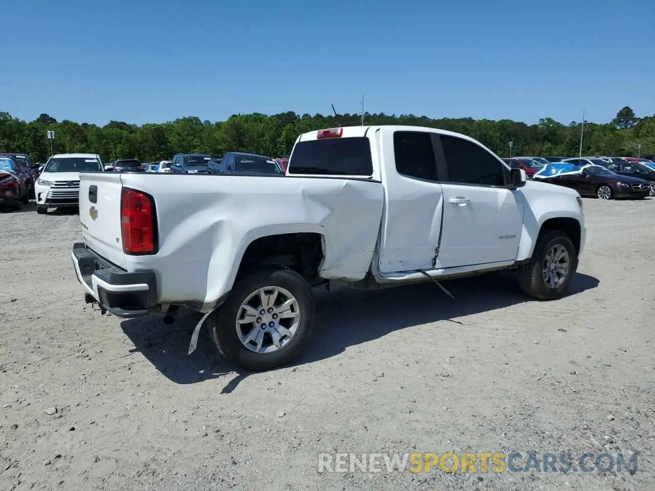 3 Photograph of a damaged car 1GCHSCEN6L1170462 CHEVROLET COLORADO 2020