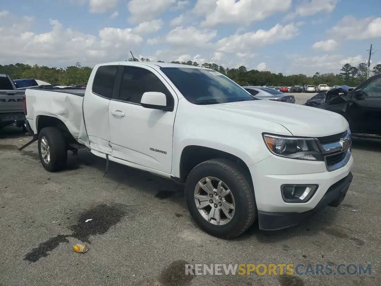 4 Photograph of a damaged car 1GCHSCEN6L1170462 CHEVROLET COLORADO 2020
