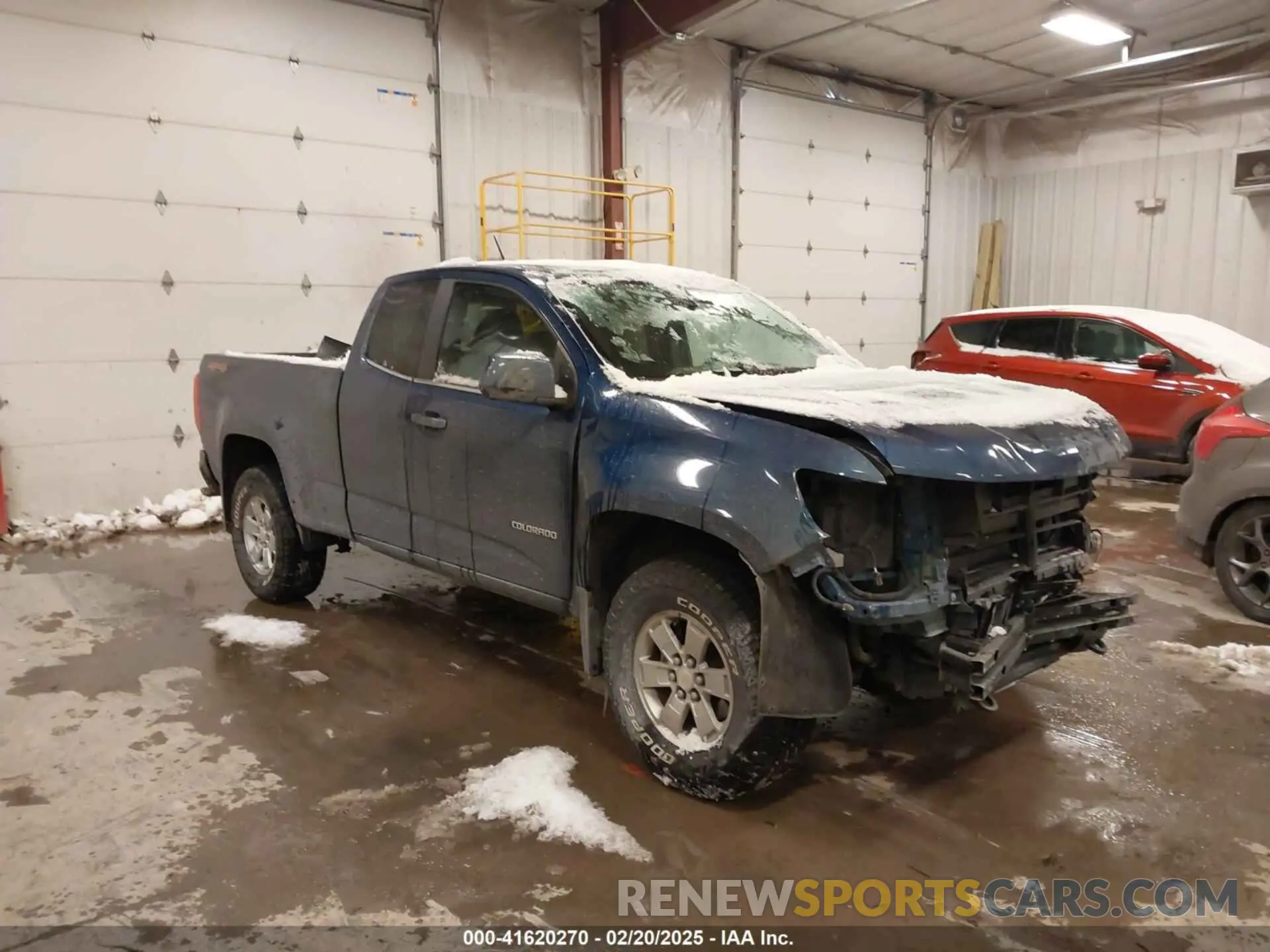 1 Photograph of a damaged car 1GCHTBEA5L1114663 CHEVROLET COLORADO 2020
