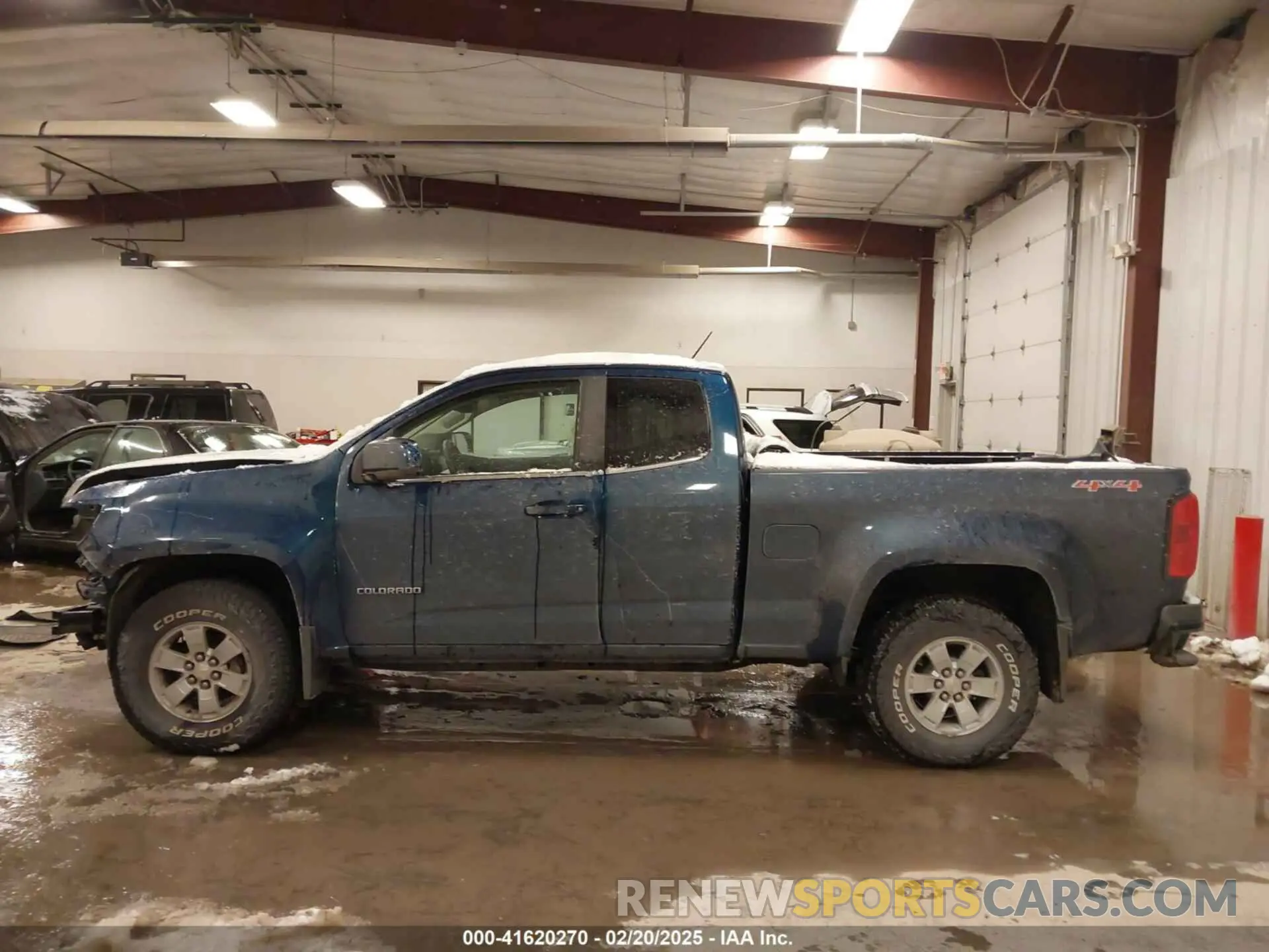 14 Photograph of a damaged car 1GCHTBEA5L1114663 CHEVROLET COLORADO 2020