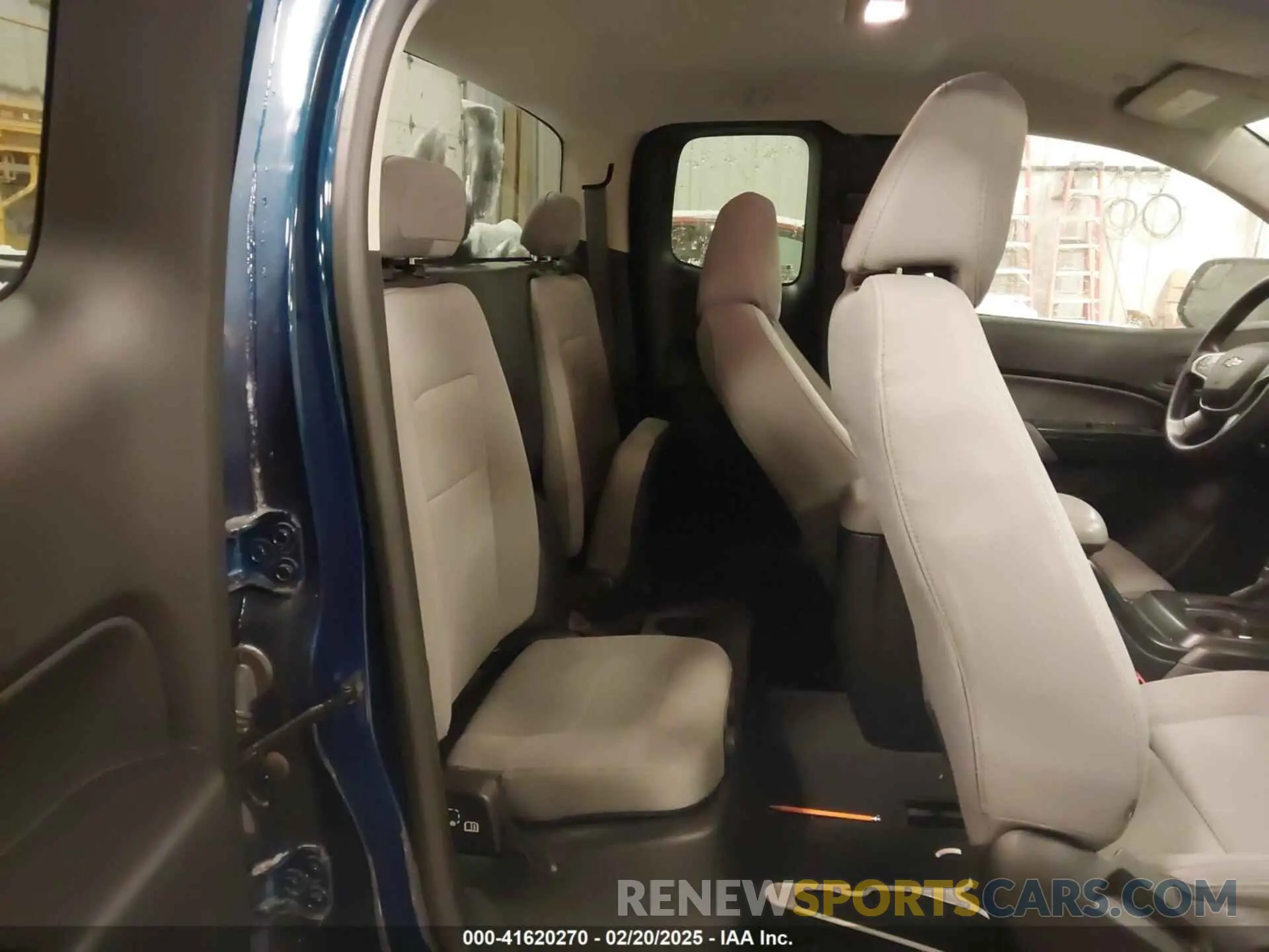 8 Photograph of a damaged car 1GCHTBEA5L1114663 CHEVROLET COLORADO 2020