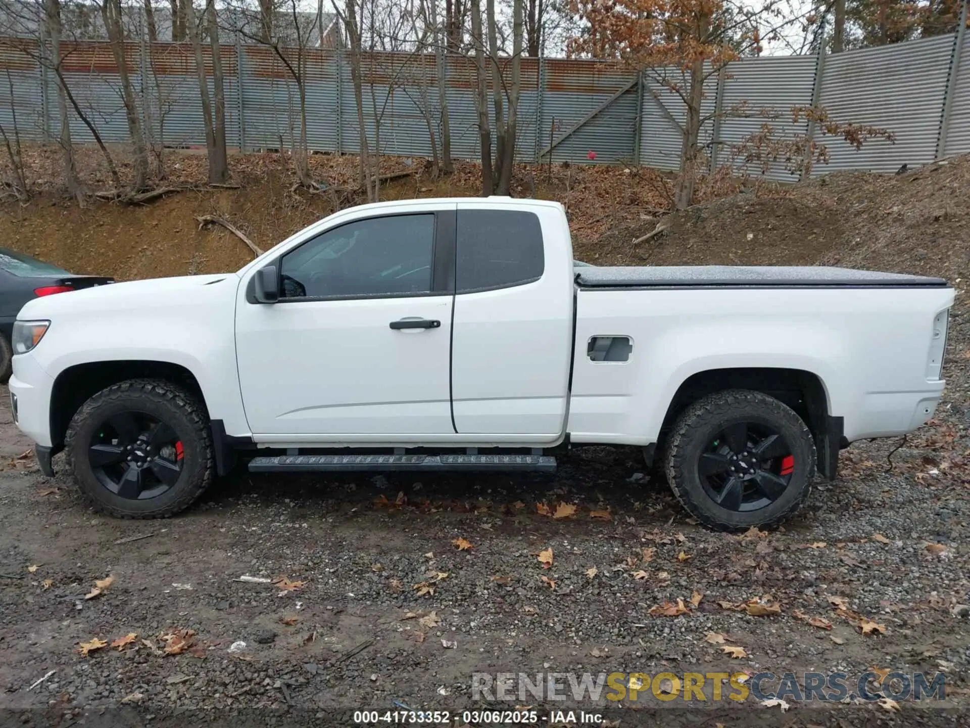 15 Photograph of a damaged car 1GCHTBEA7L1179482 CHEVROLET COLORADO 2020