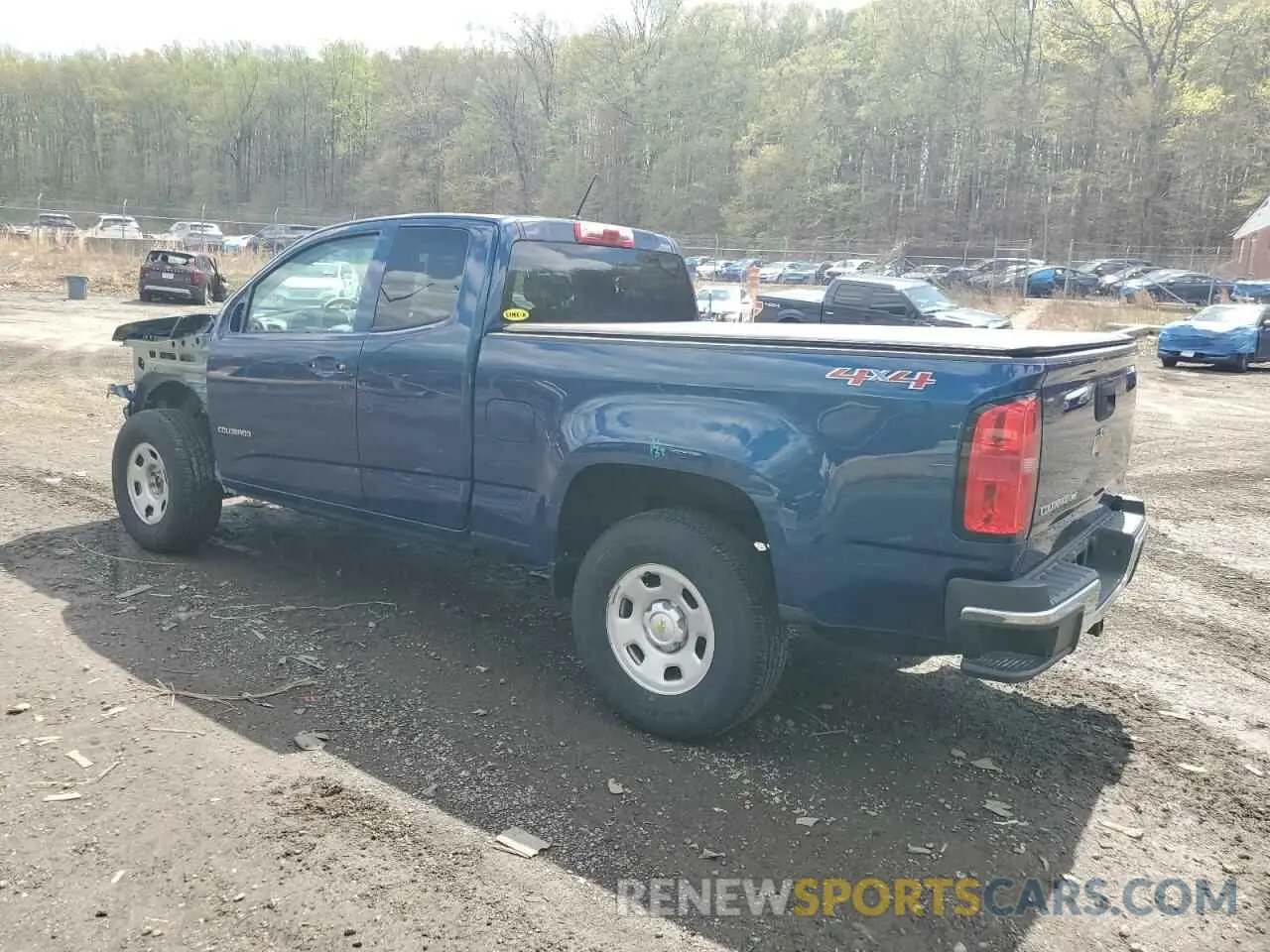 2 Photograph of a damaged car 1GCHTBEN4L1104709 CHEVROLET COLORADO 2020