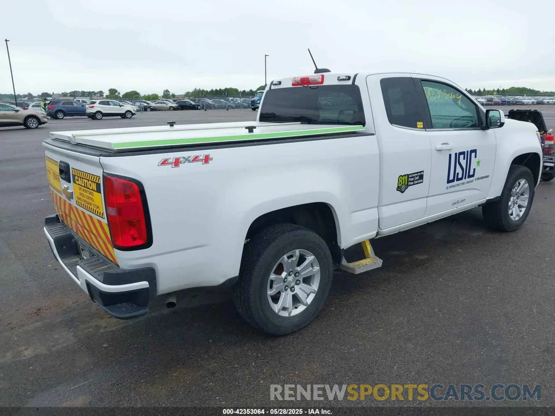 4 Photograph of a damaged car 1GCHTCEA5L1181205 CHEVROLET COLORADO 2020