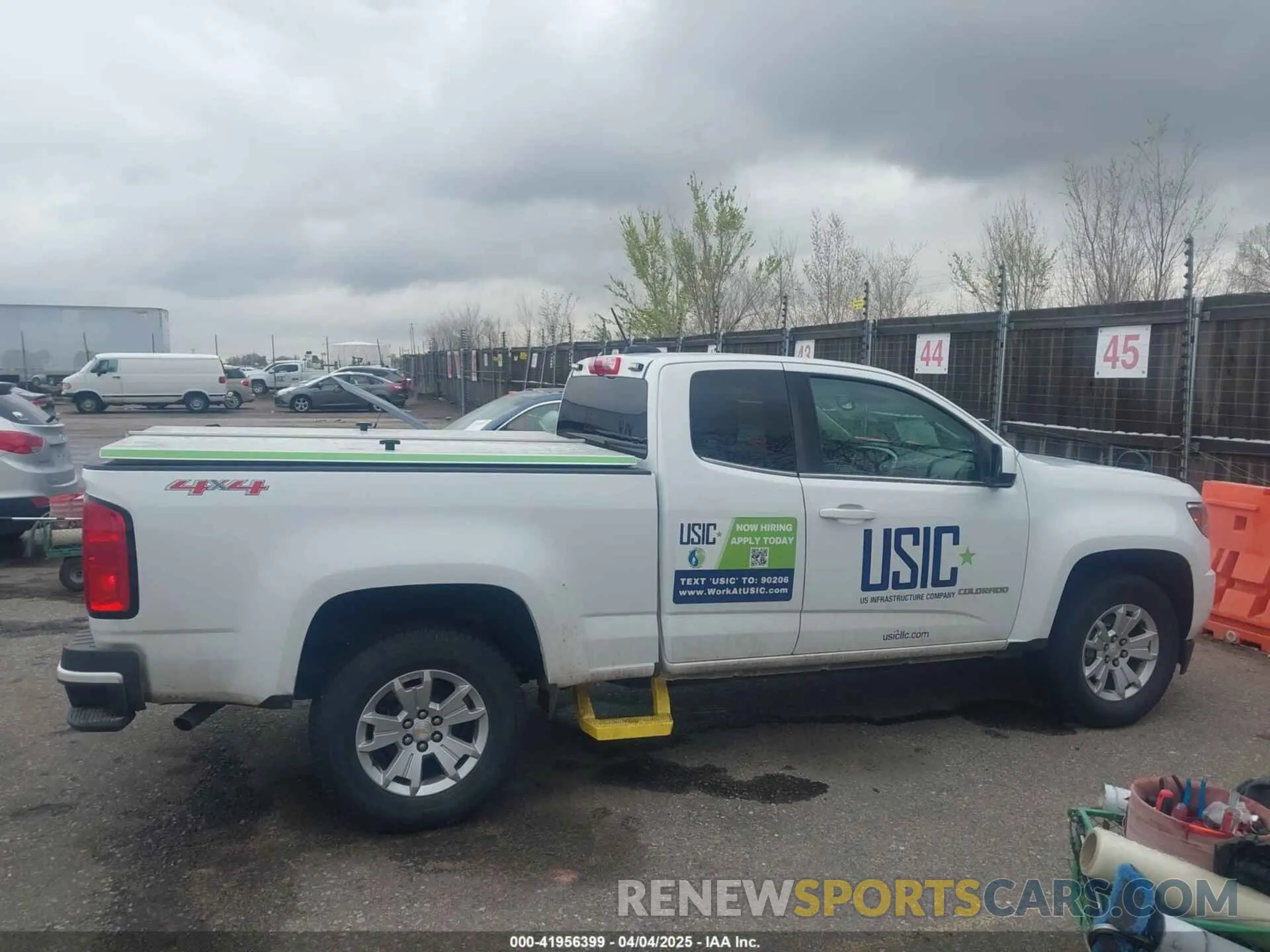 13 Photograph of a damaged car 1GCHTCEA7L1182355 CHEVROLET COLORADO 2020