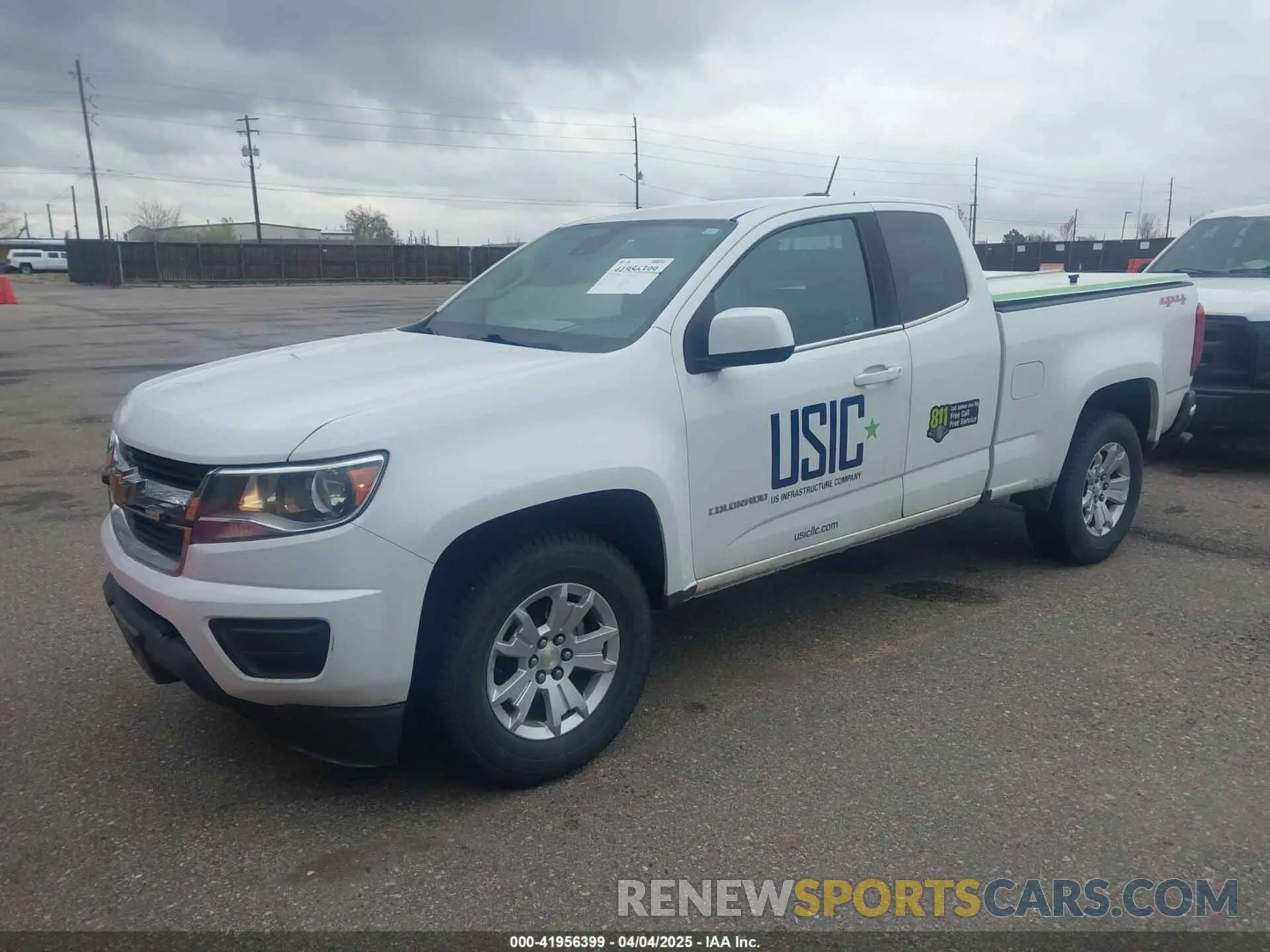 2 Photograph of a damaged car 1GCHTCEA7L1182355 CHEVROLET COLORADO 2020