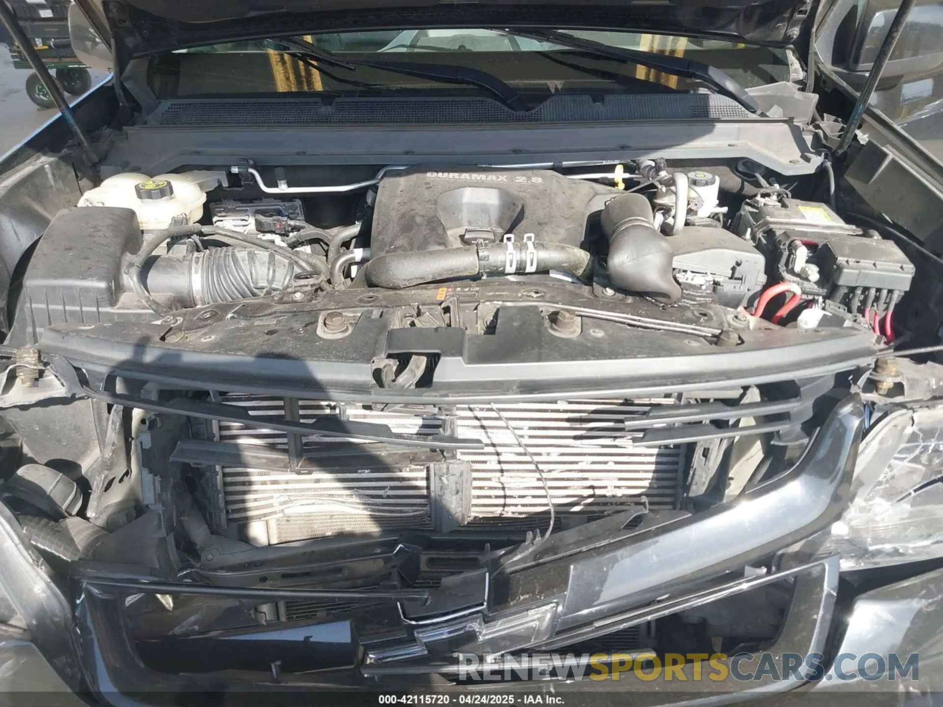 10 Photograph of a damaged car 1GCPTDE11L1126736 CHEVROLET COLORADO 2020