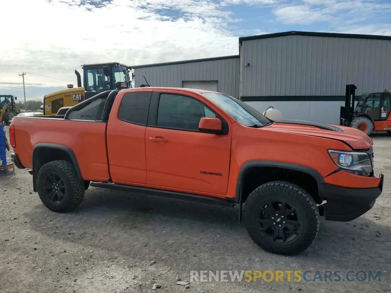 4 Photograph of a damaged car 1GCRTEEN2L1143689 CHEVROLET COLORADO 2020