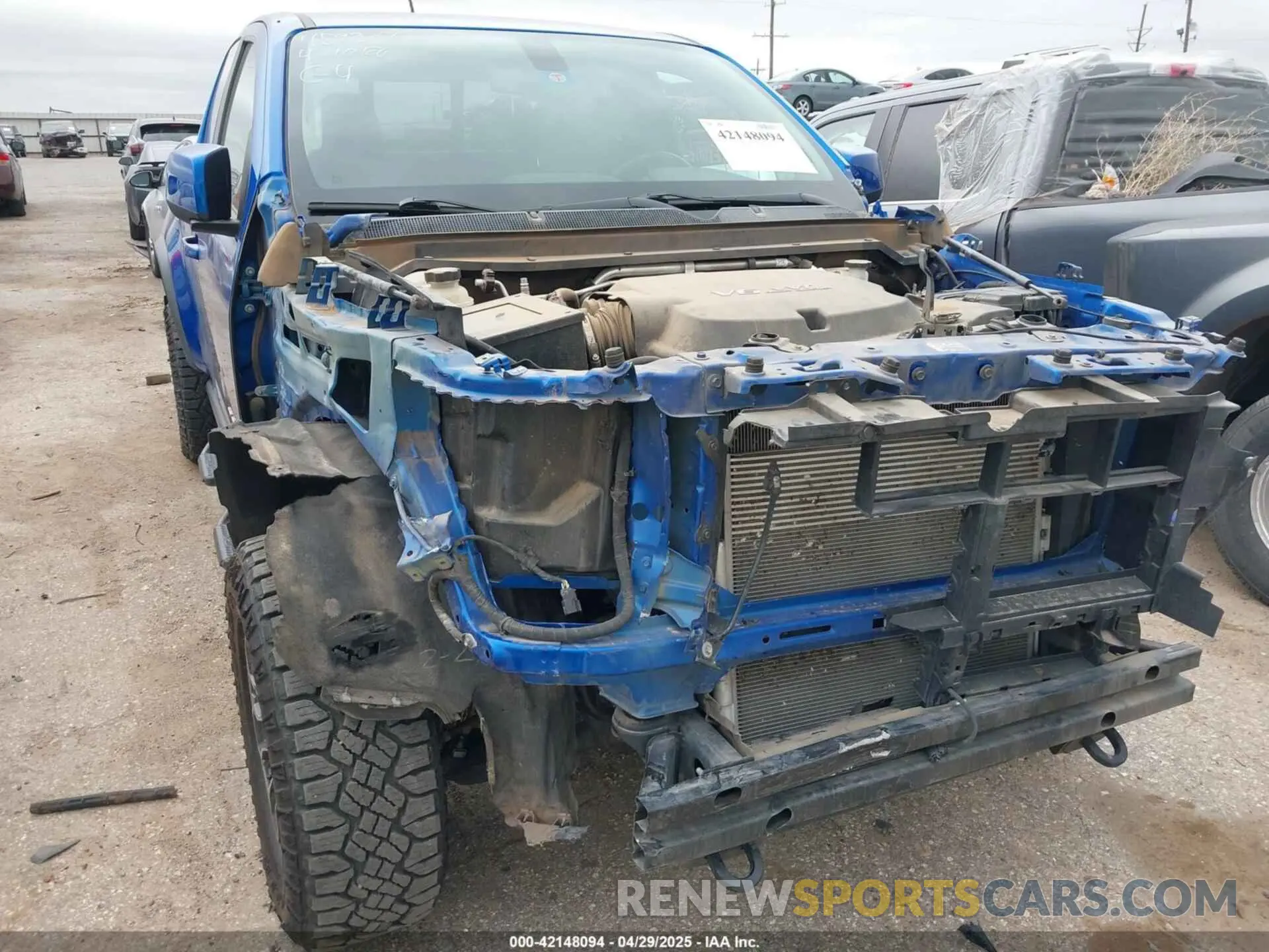 19 Photograph of a damaged car 1GCRTEEN9L1189746 CHEVROLET COLORADO 2020