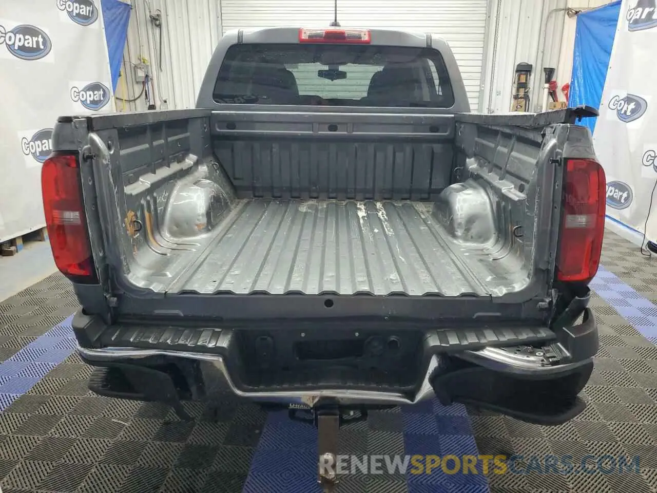 6 Photograph of a damaged car 1GCGSBEA8M1173111 CHEVROLET COLORADO 2021