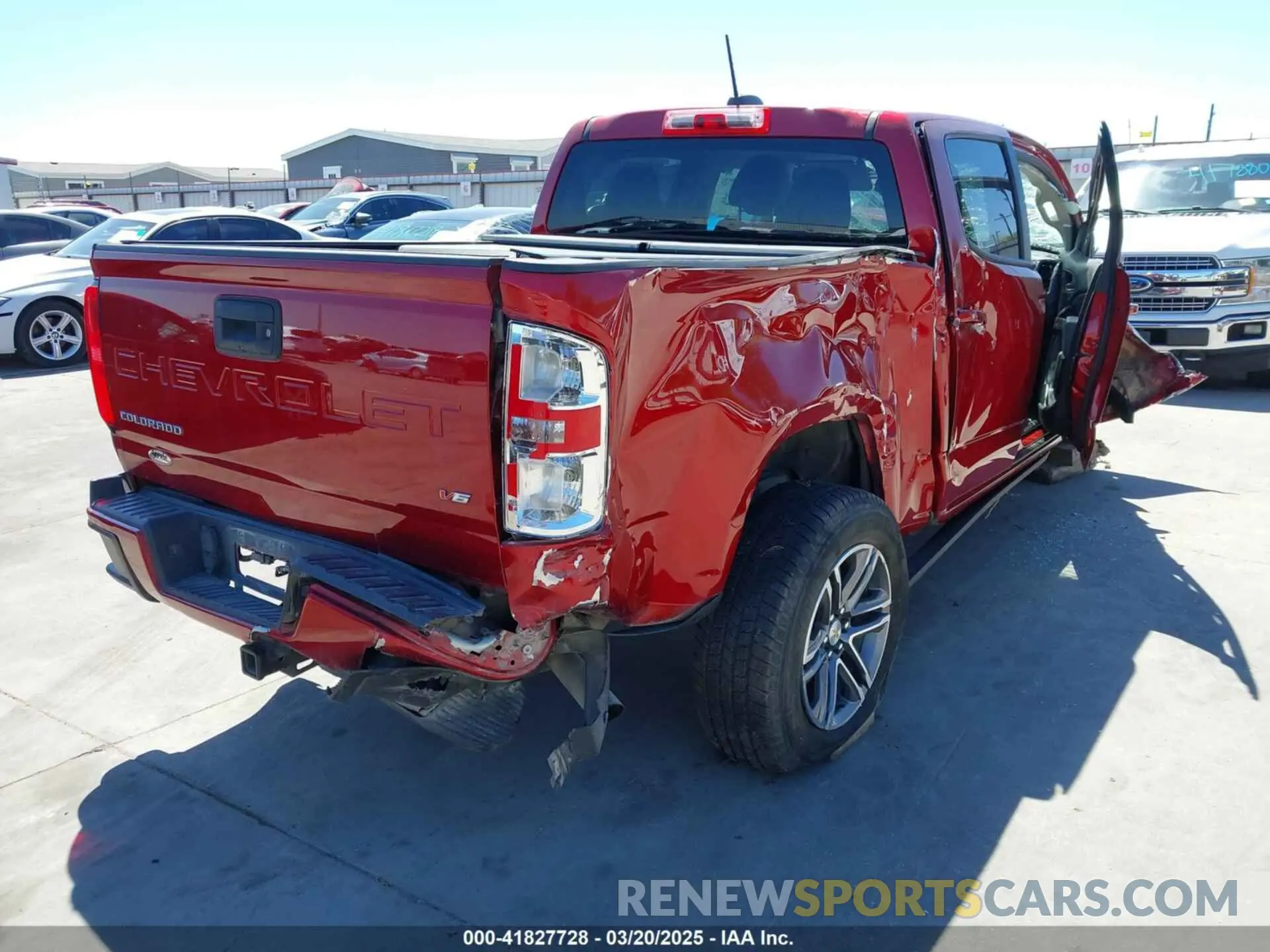 4 Photograph of a damaged car 1GCGSBEN1M1101105 CHEVROLET COLORADO 2021