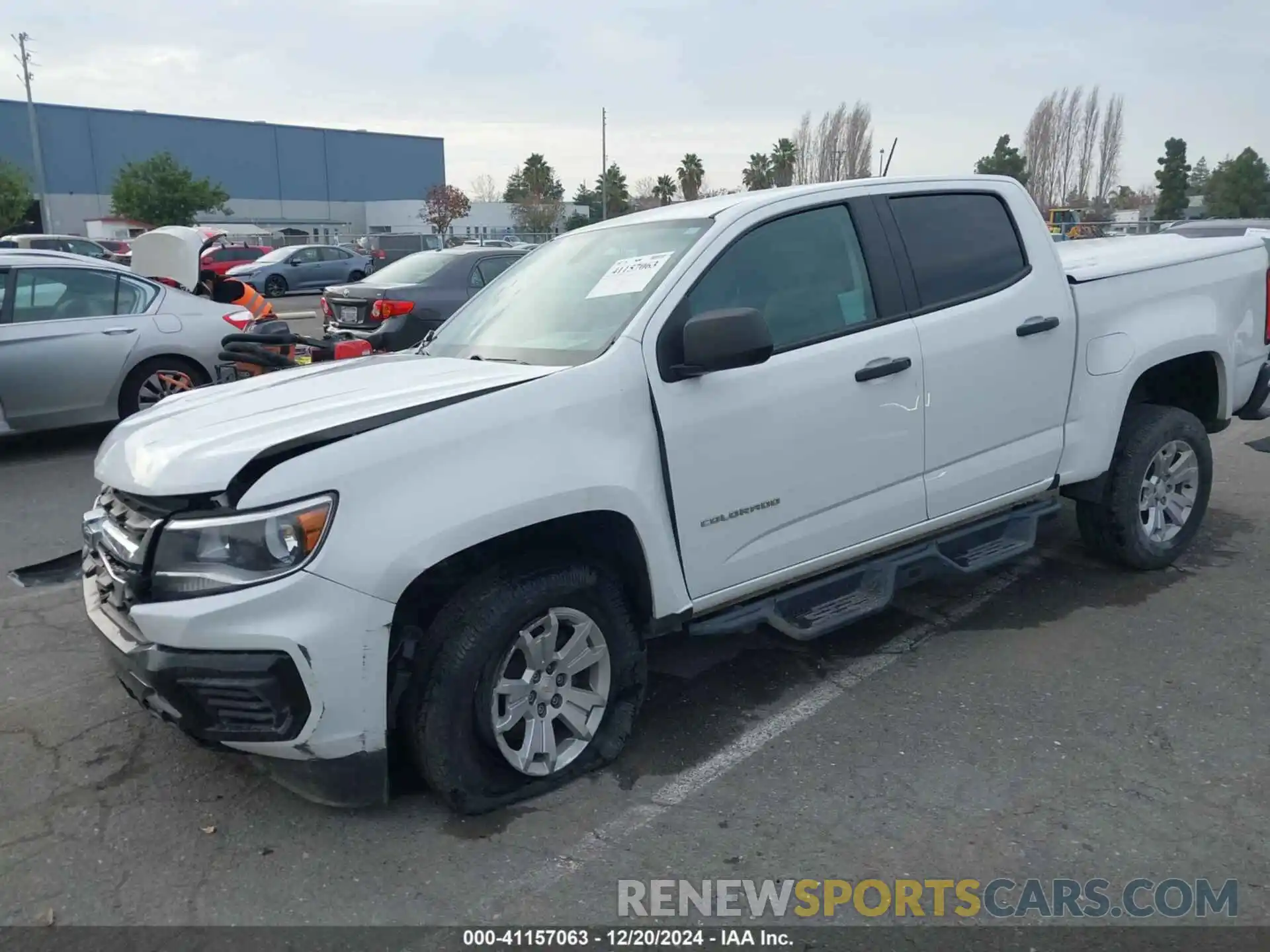 2 Photograph of a damaged car 1GCGSBEN6M1265899 CHEVROLET COLORADO 2021