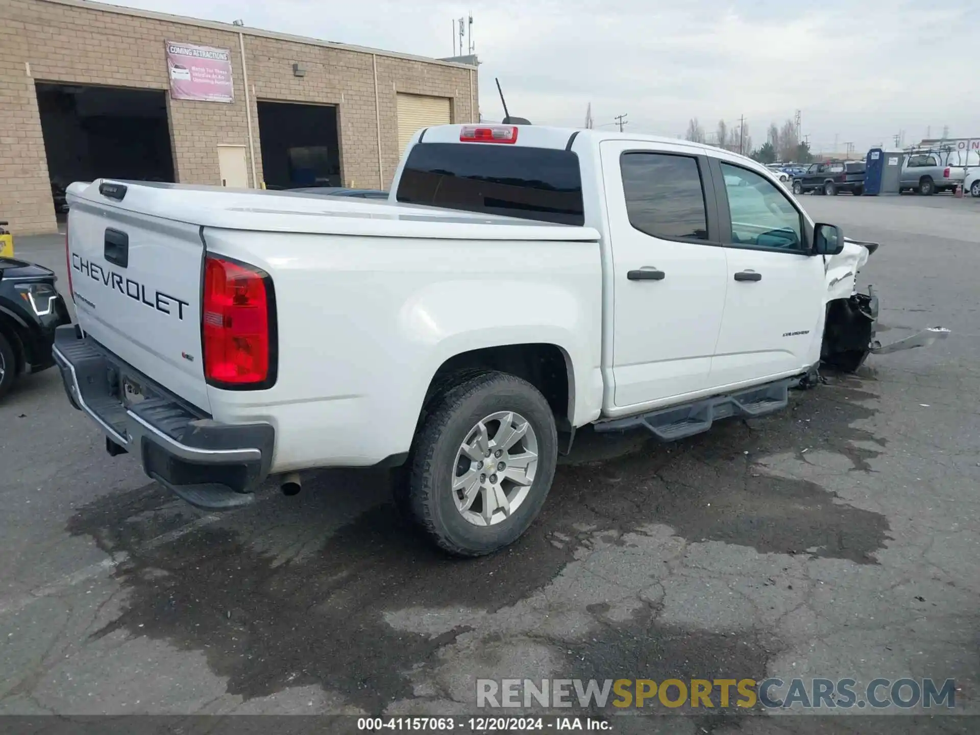 4 Photograph of a damaged car 1GCGSBEN6M1265899 CHEVROLET COLORADO 2021