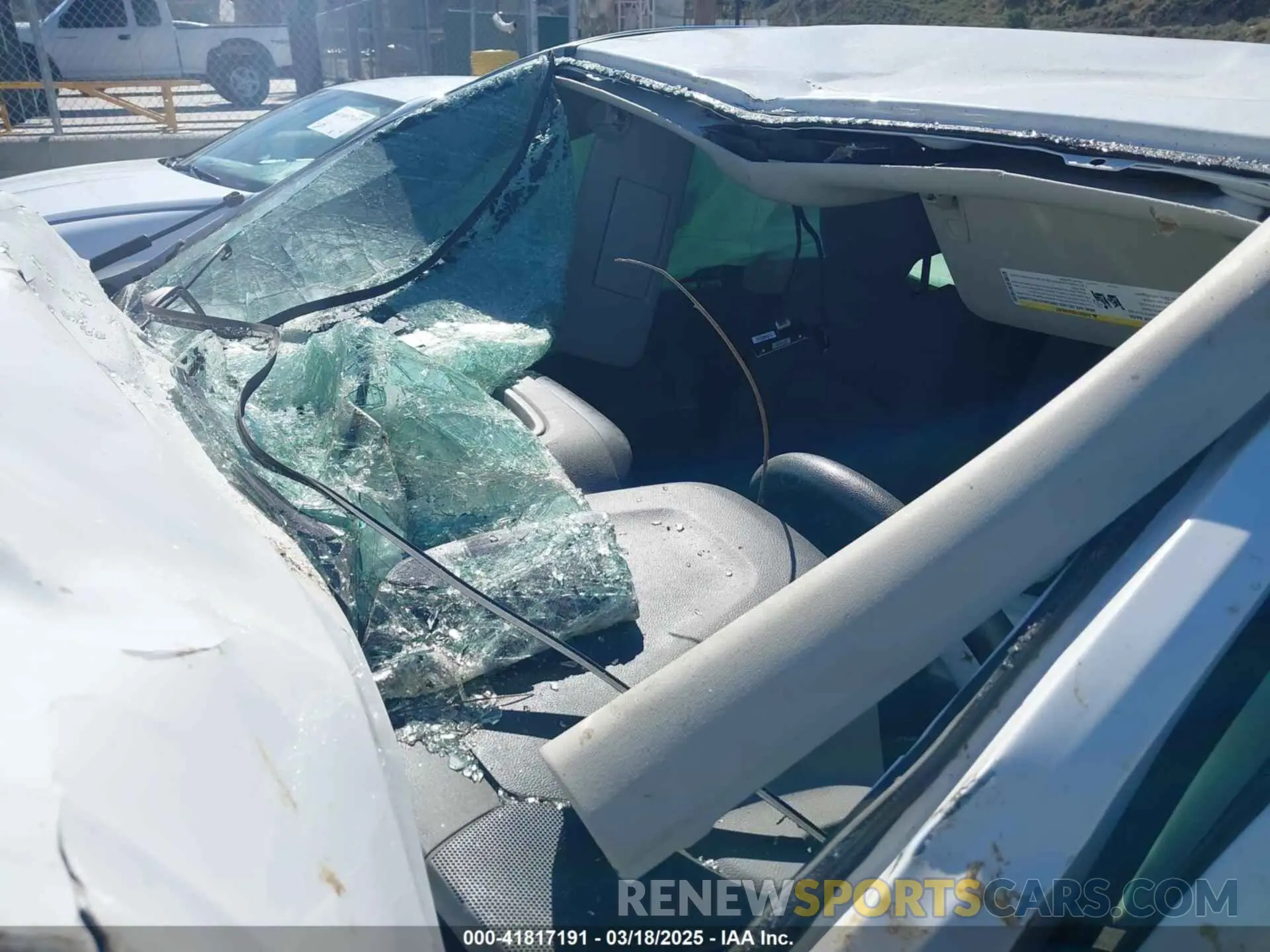 15 Photograph of a damaged car 1GCGSBEN9M1172245 CHEVROLET COLORADO 2021