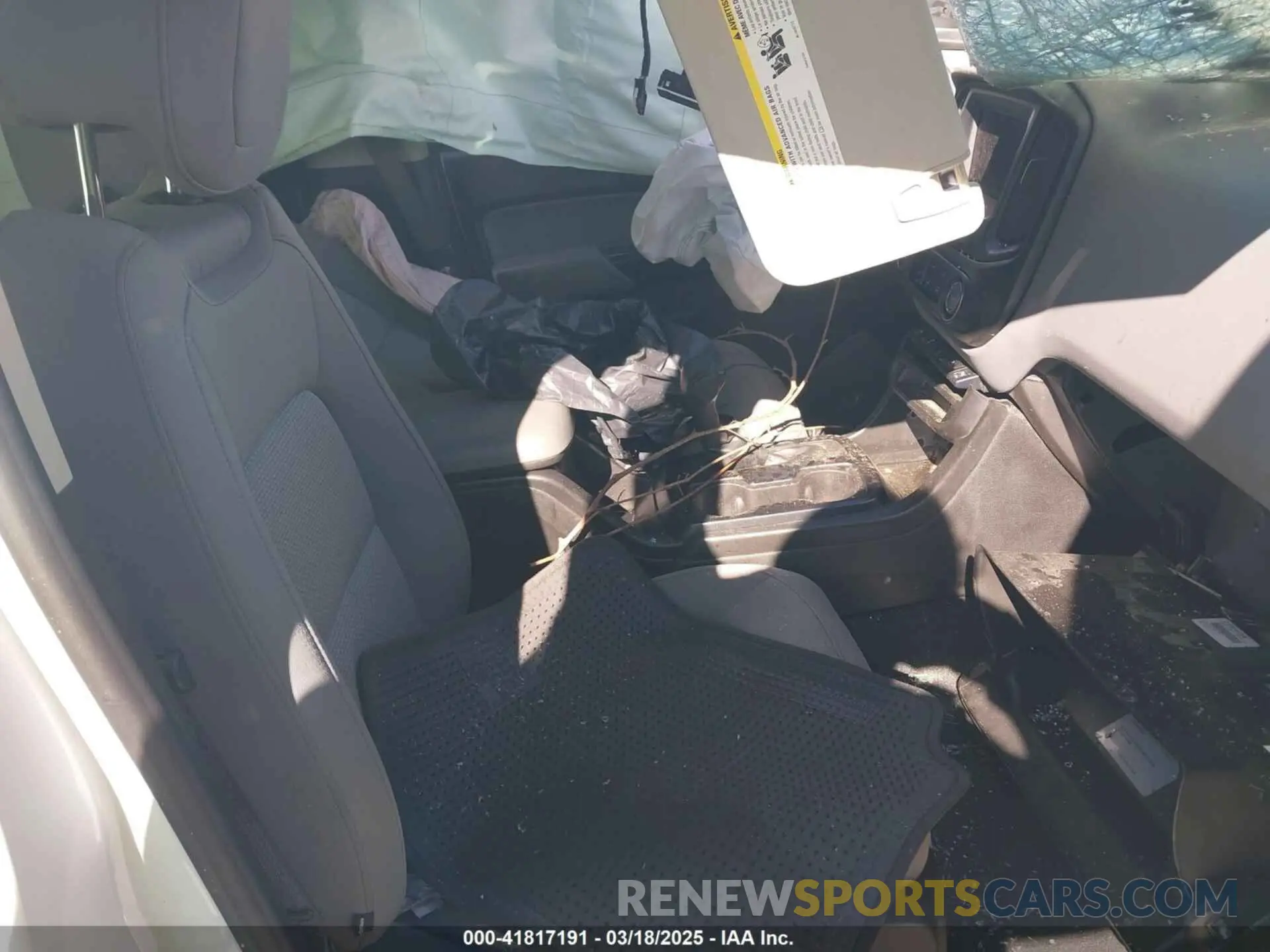 5 Photograph of a damaged car 1GCGSBEN9M1172245 CHEVROLET COLORADO 2021