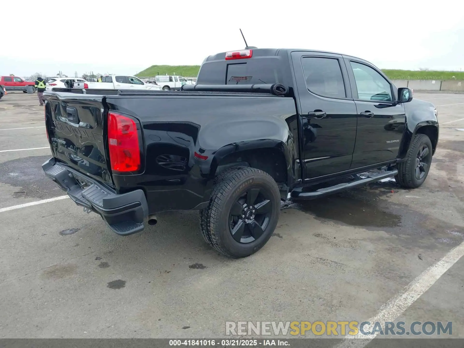 4 Photograph of a damaged car 1GCGSCEA3M1178576 CHEVROLET COLORADO 2021