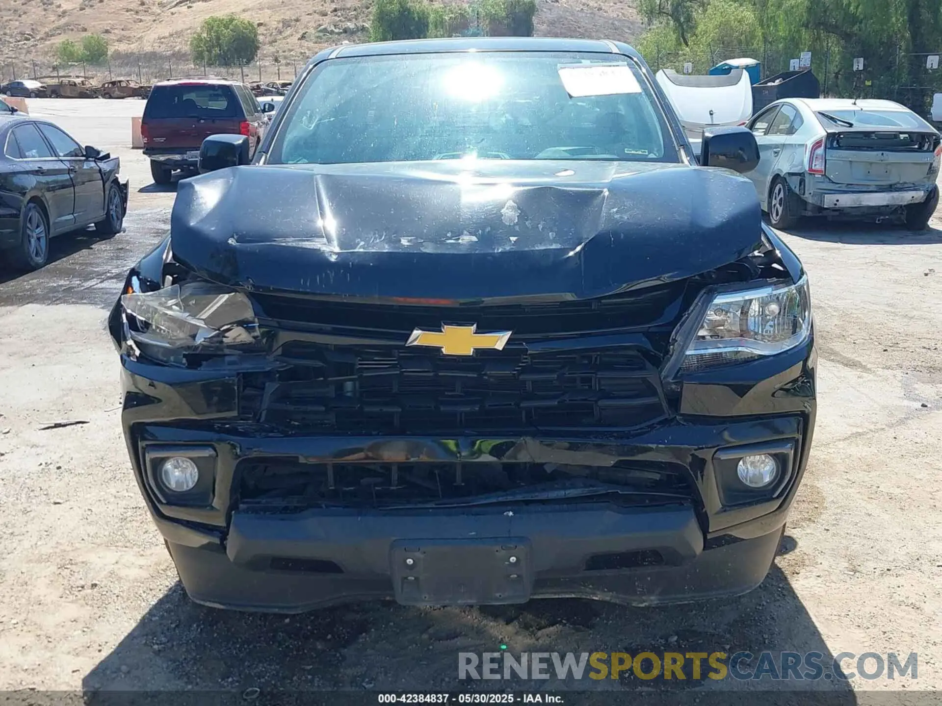 12 Photograph of a damaged car 1GCGSCEN2M1142381 CHEVROLET COLORADO 2021