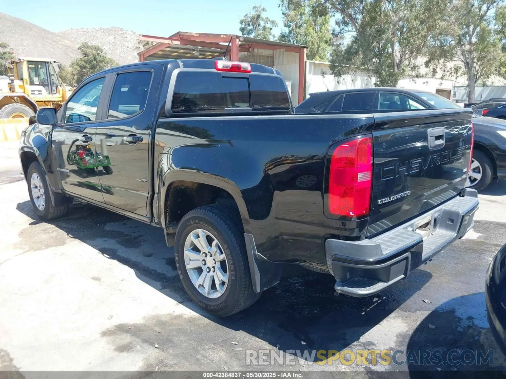 3 Photograph of a damaged car 1GCGSCEN2M1142381 CHEVROLET COLORADO 2021