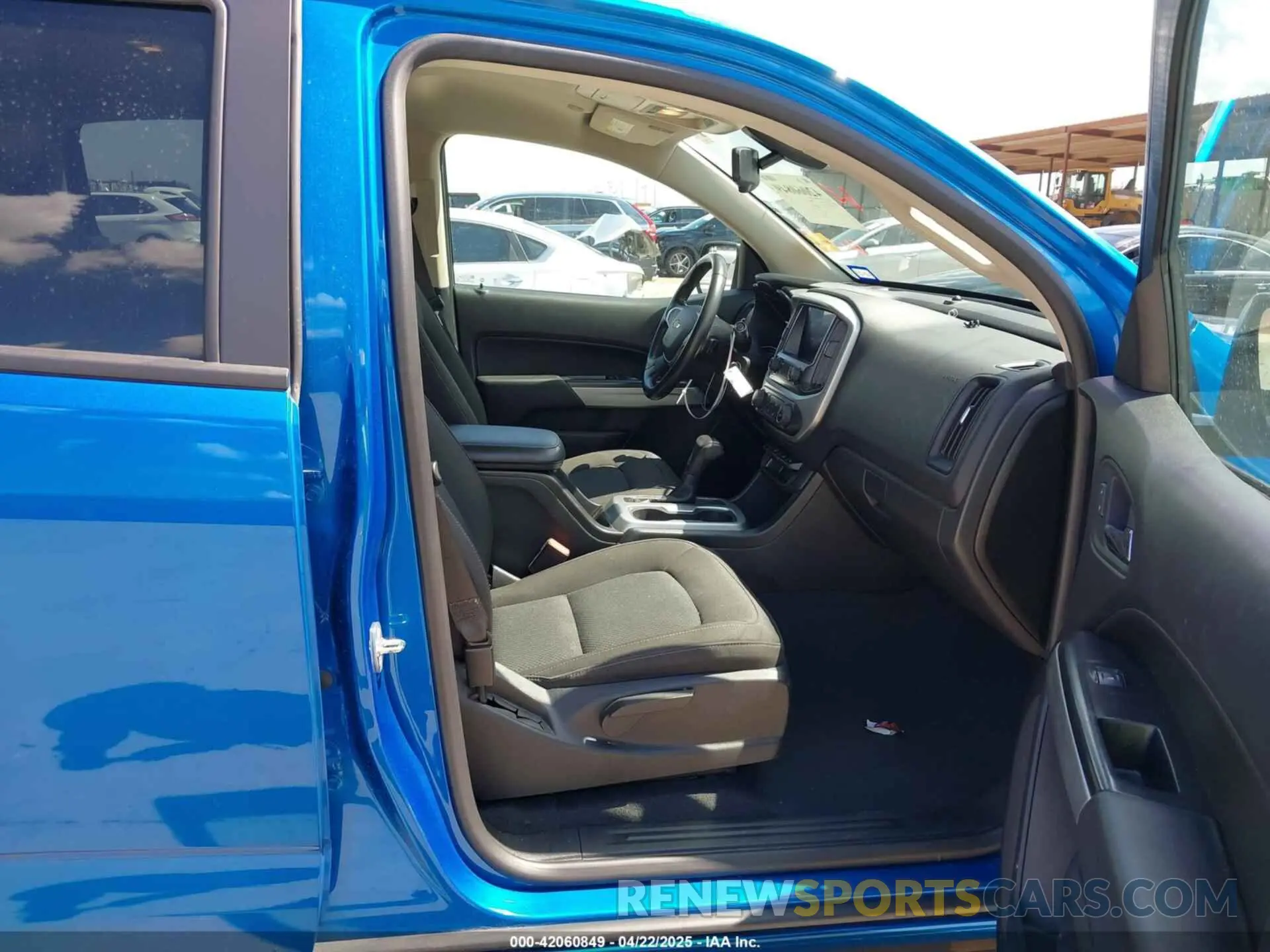5 Photograph of a damaged car 1GCGSCEN2M1156832 CHEVROLET COLORADO 2021