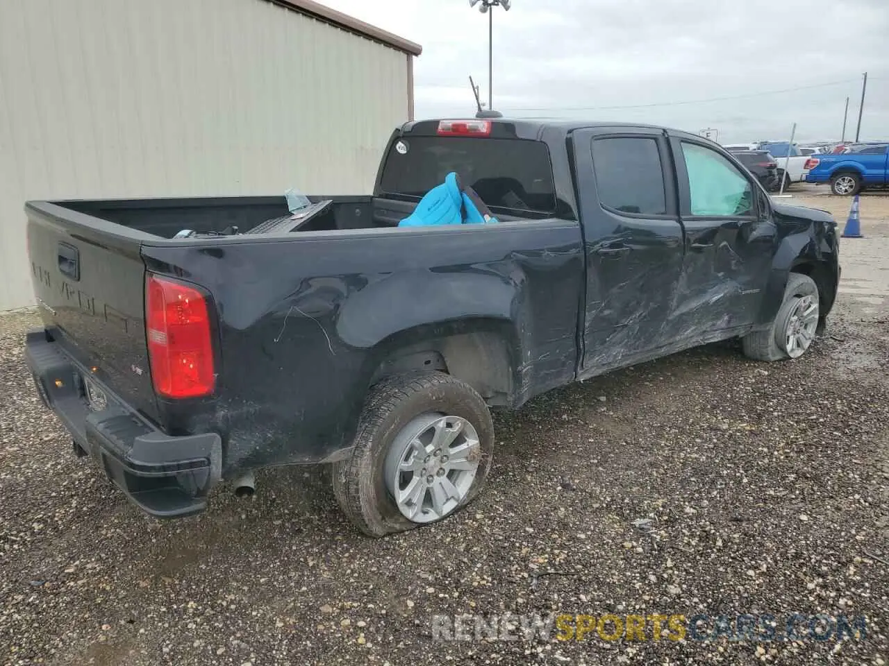 3 Photograph of a damaged car 1GCGSCEN2M1162176 CHEVROLET COLORADO 2021