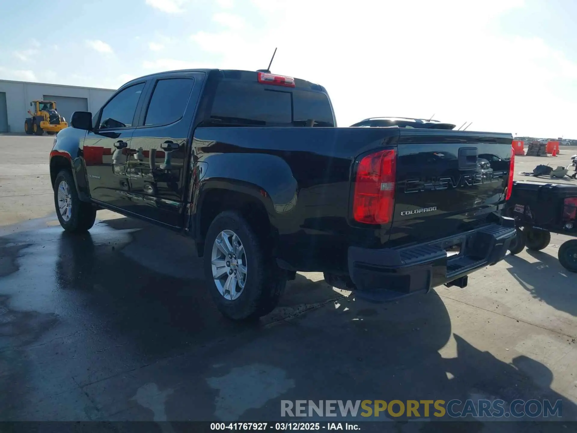 3 Photograph of a damaged car 1GCGSCEN4M1239033 CHEVROLET COLORADO 2021