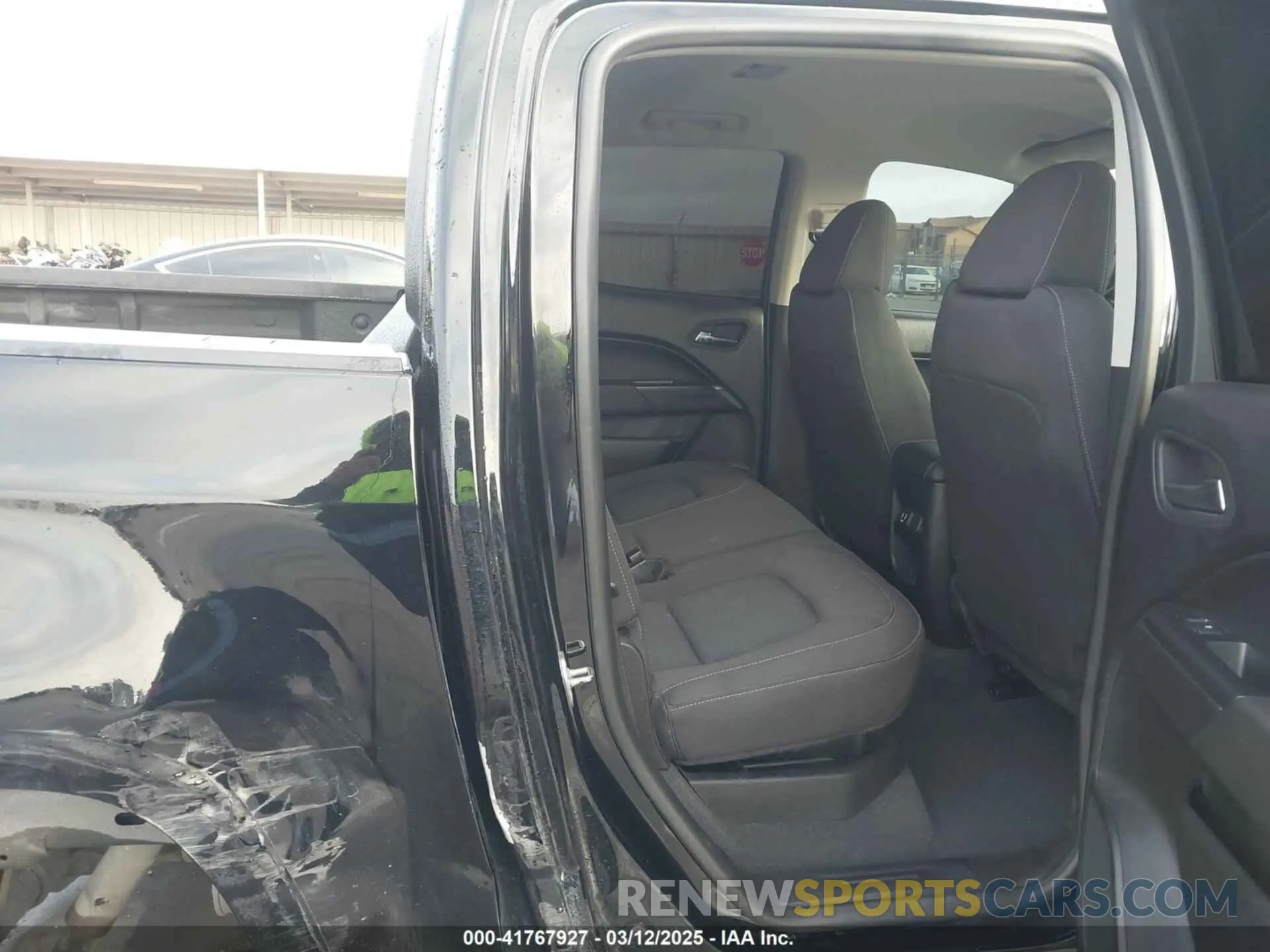 8 Photograph of a damaged car 1GCGSCEN4M1239033 CHEVROLET COLORADO 2021