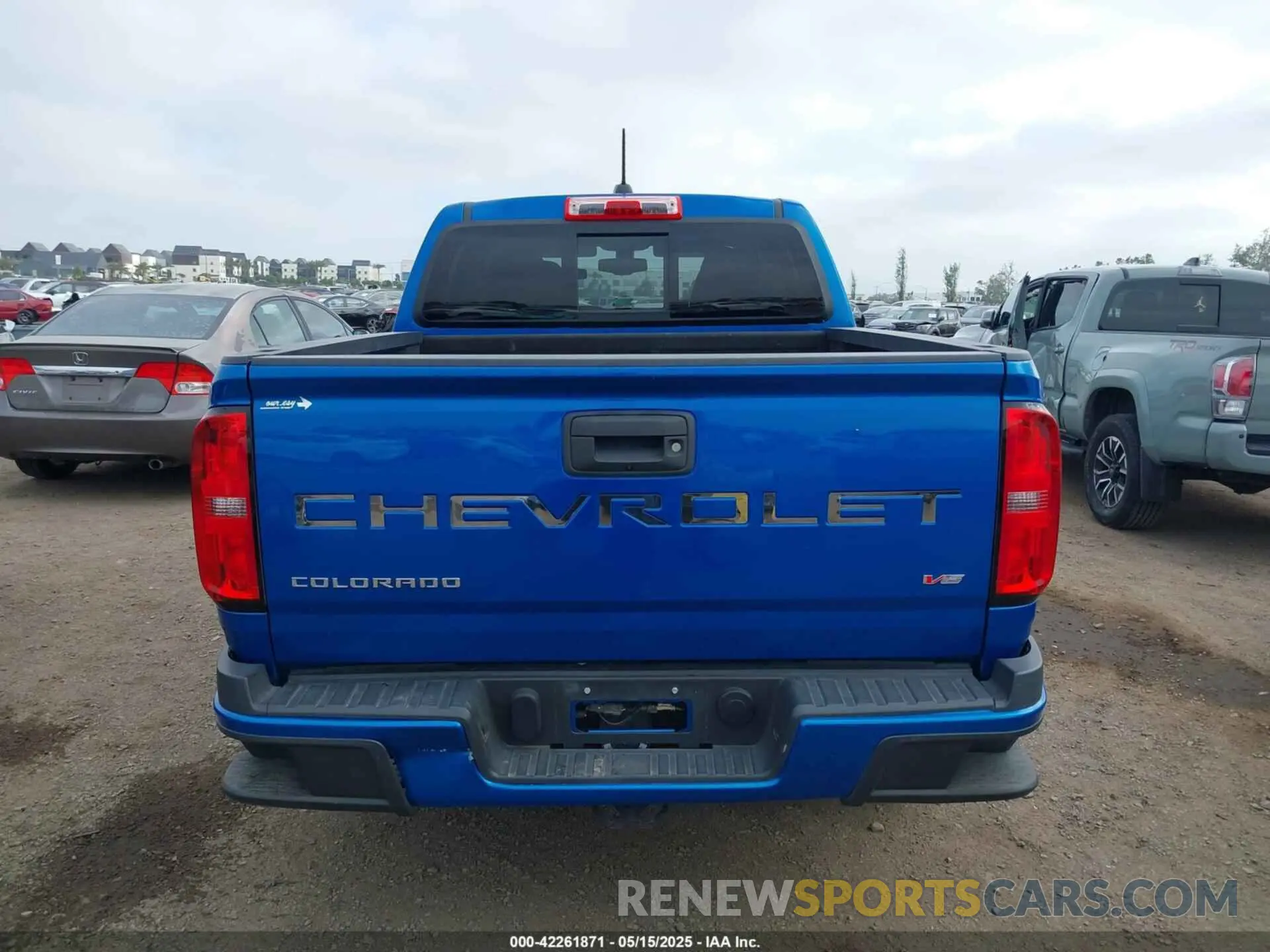 17 Photograph of a damaged car 1GCGSCEN6M1122960 CHEVROLET COLORADO 2021