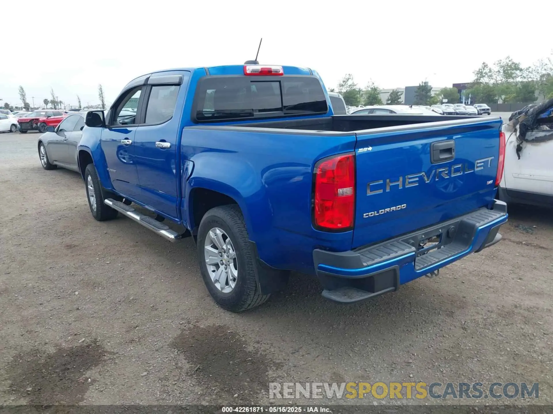 3 Photograph of a damaged car 1GCGSCEN6M1122960 CHEVROLET COLORADO 2021
