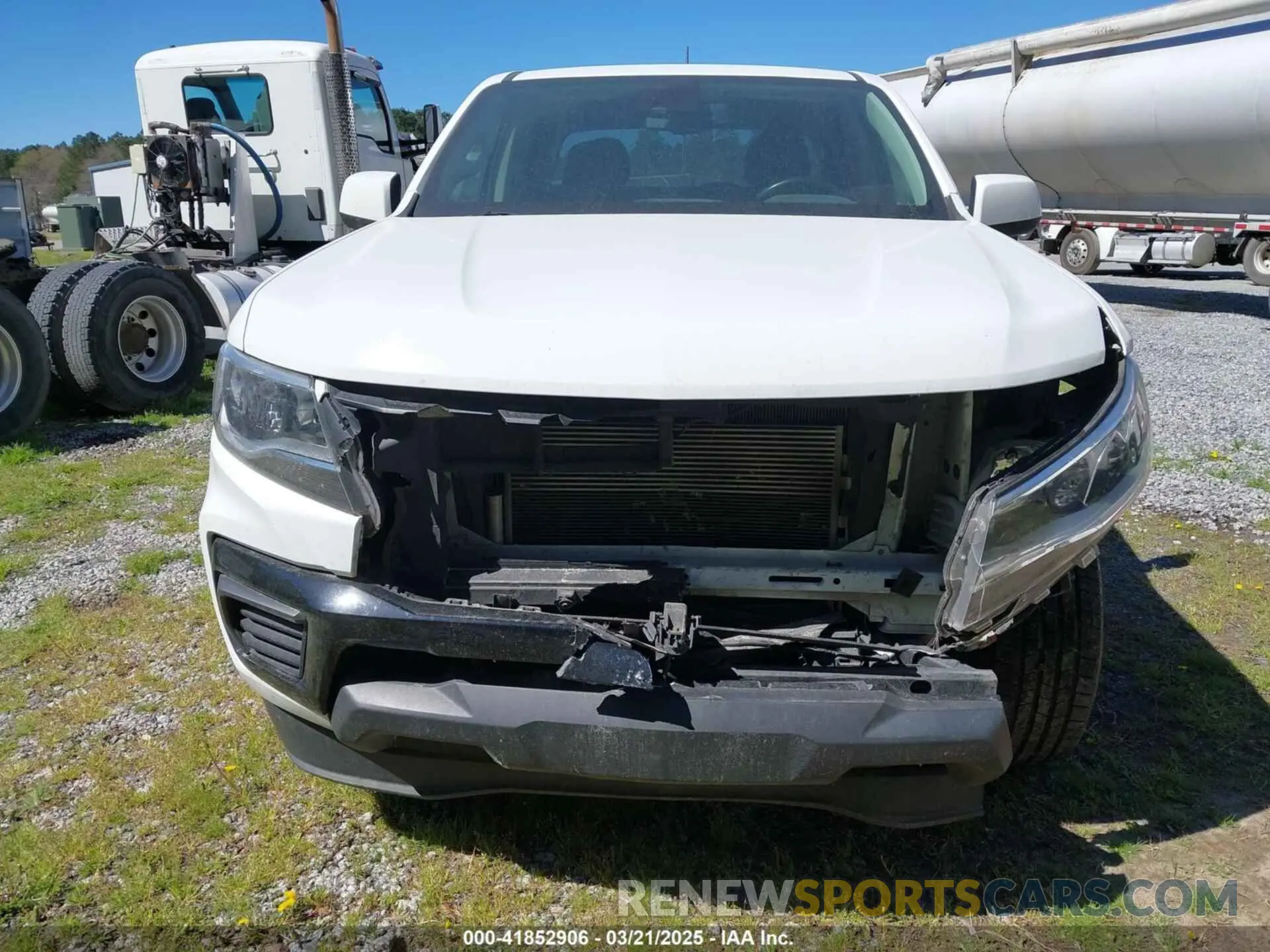 12 Photograph of a damaged car 1GCGSCEN6M1163816 CHEVROLET COLORADO 2021