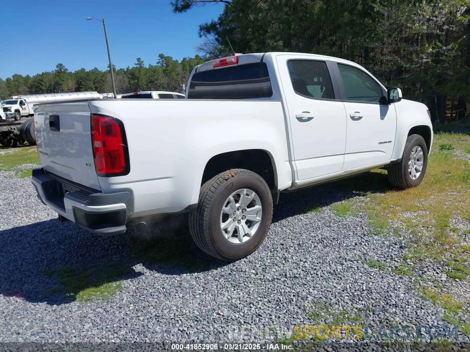 4 Photograph of a damaged car 1GCGSCEN6M1163816 CHEVROLET COLORADO 2021