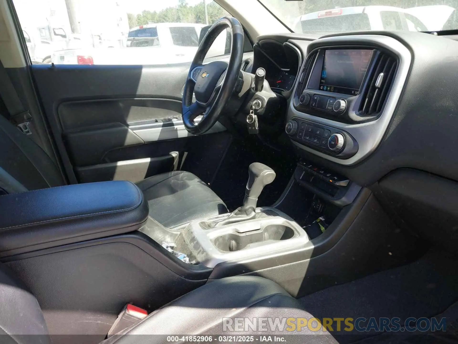 5 Photograph of a damaged car 1GCGSCEN6M1163816 CHEVROLET COLORADO 2021