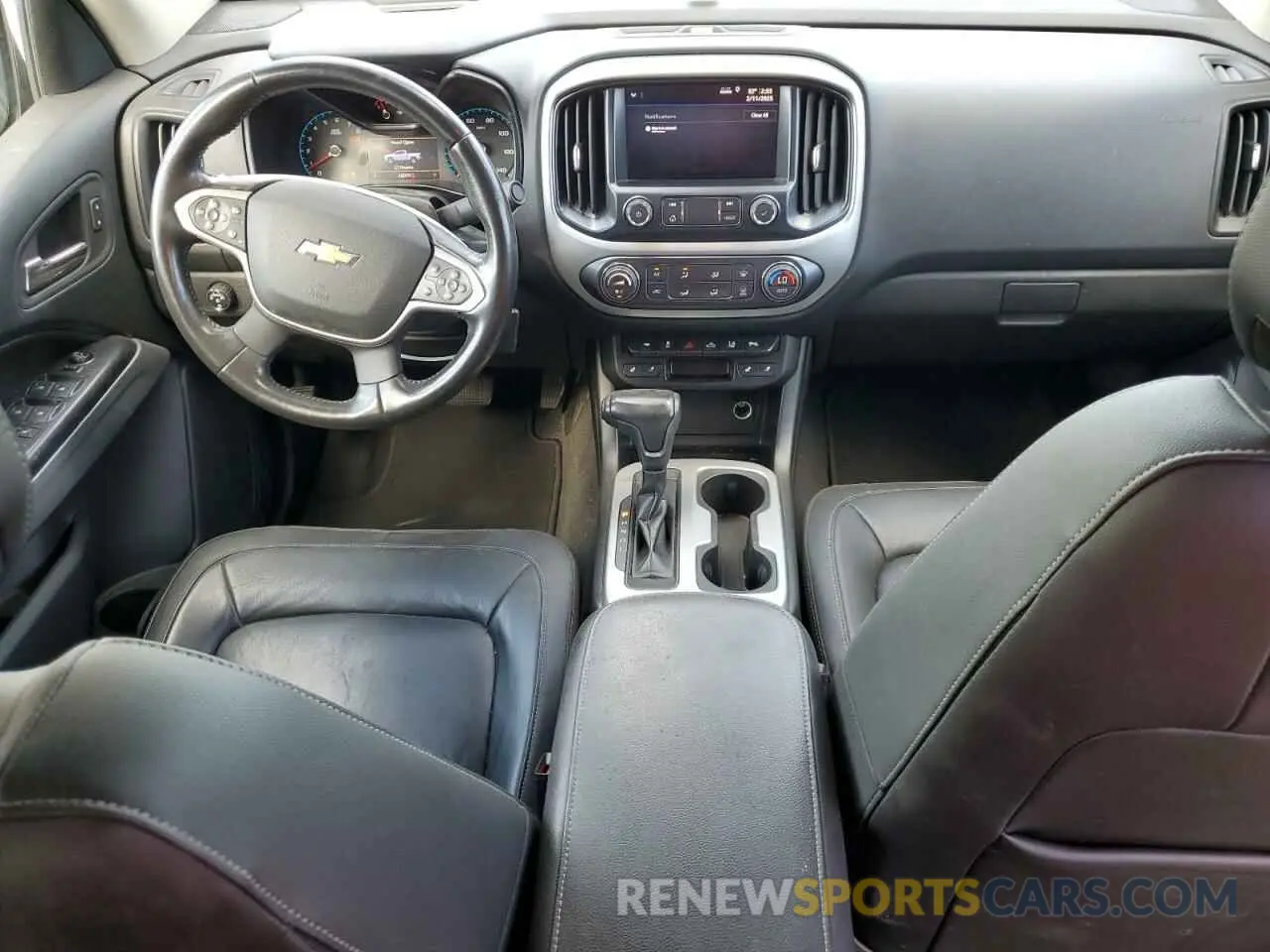 8 Photograph of a damaged car 1GCGSCEN8M1293970 CHEVROLET COLORADO 2021