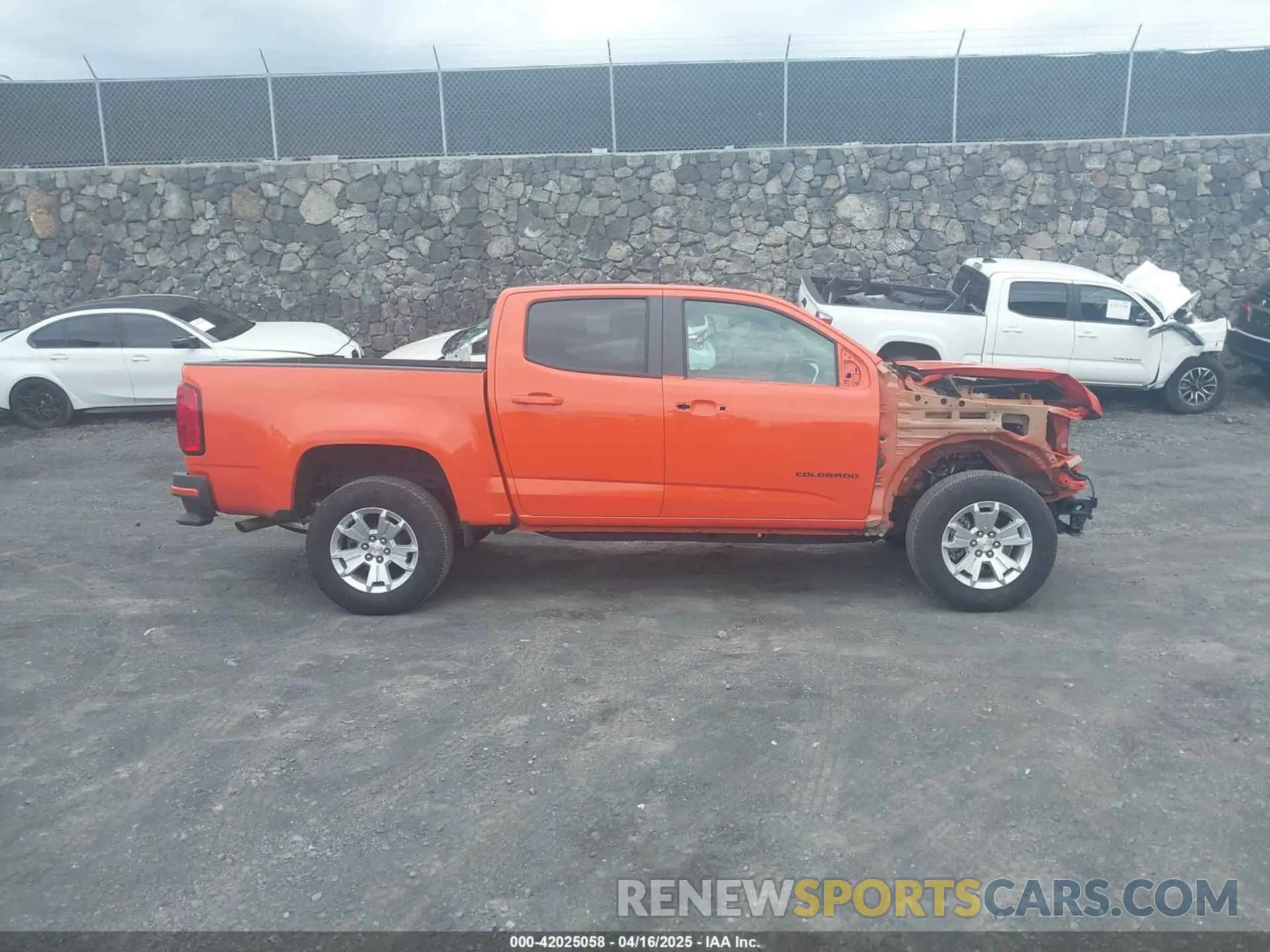 14 Photograph of a damaged car 1GCGSCENXM1297969 CHEVROLET COLORADO 2021