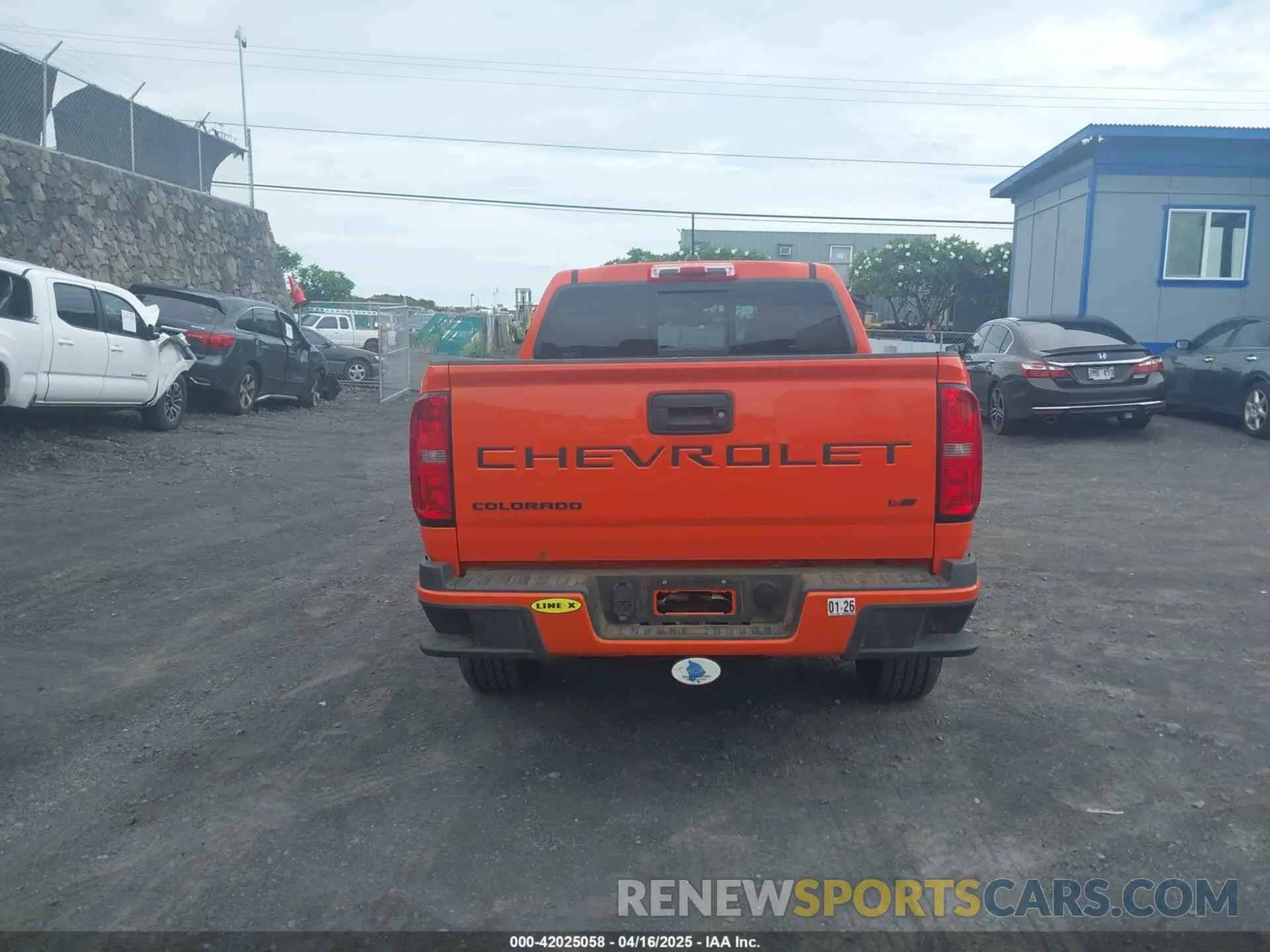 17 Photograph of a damaged car 1GCGSCENXM1297969 CHEVROLET COLORADO 2021
