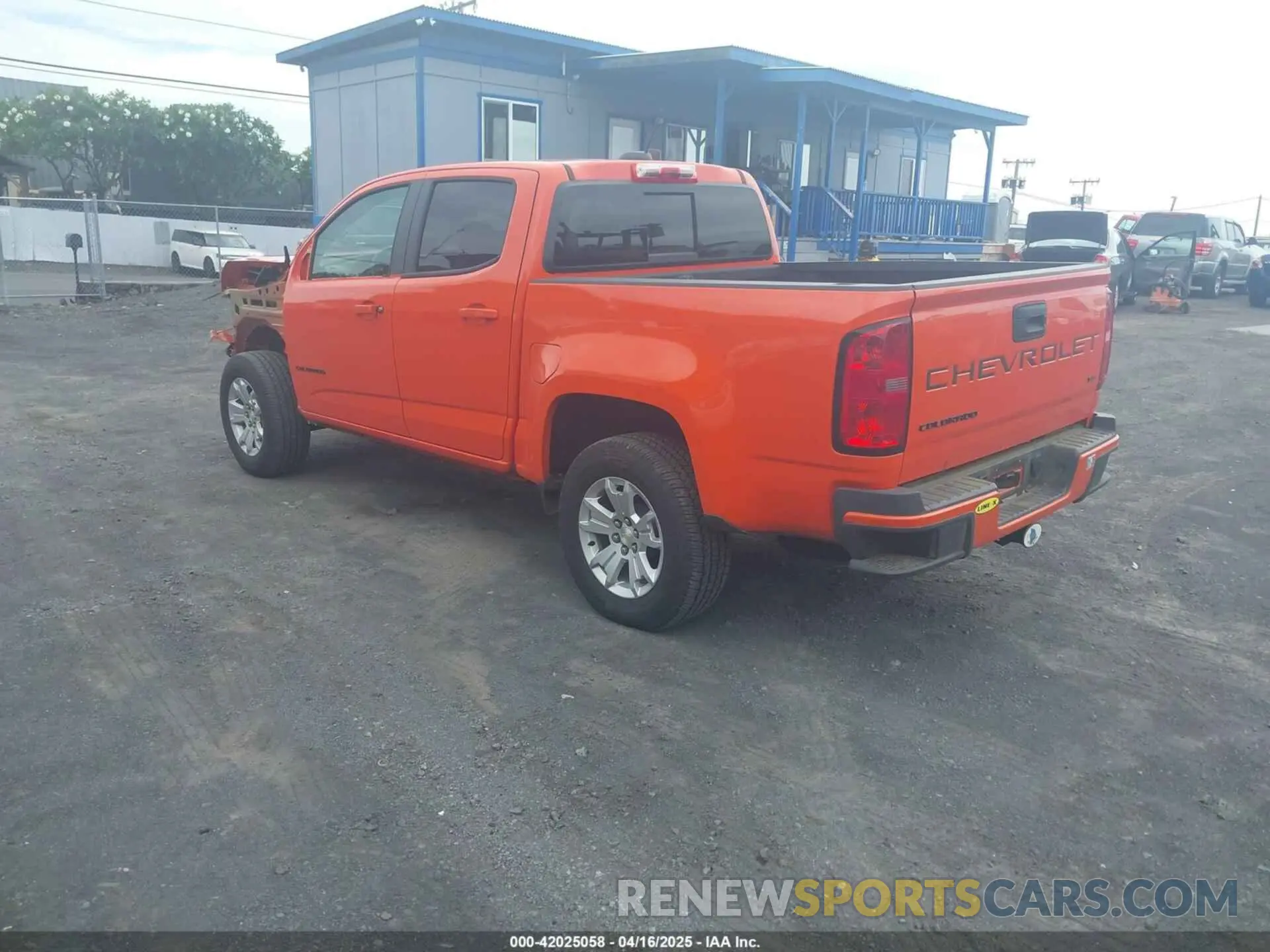 3 Photograph of a damaged car 1GCGSCENXM1297969 CHEVROLET COLORADO 2021