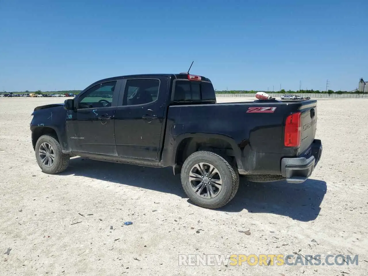 2 Photograph of a damaged car 1GCGSDEN1M1227685 CHEVROLET COLORADO 2021